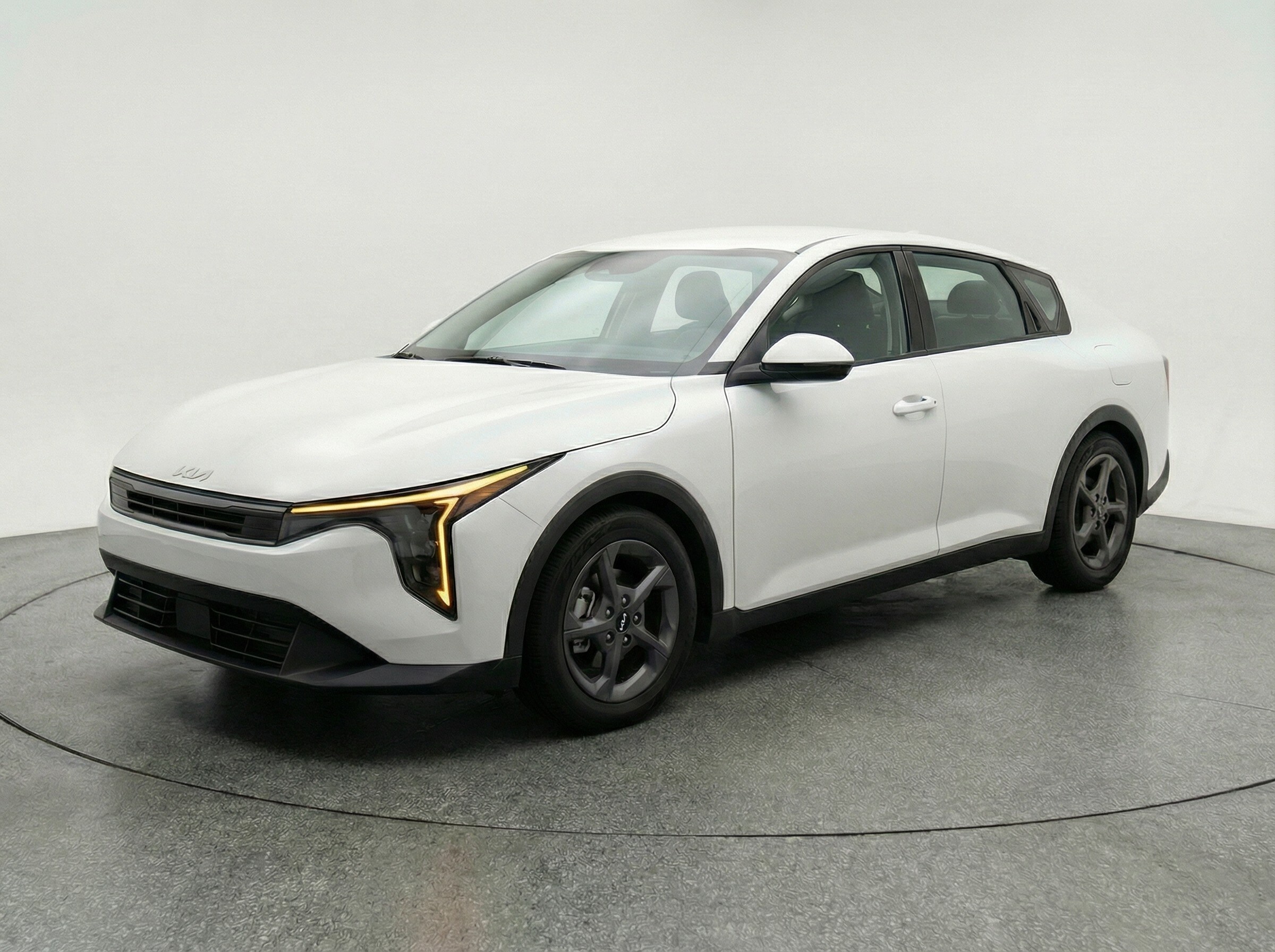 Thumbnail: 2025 Kia K4 - 3