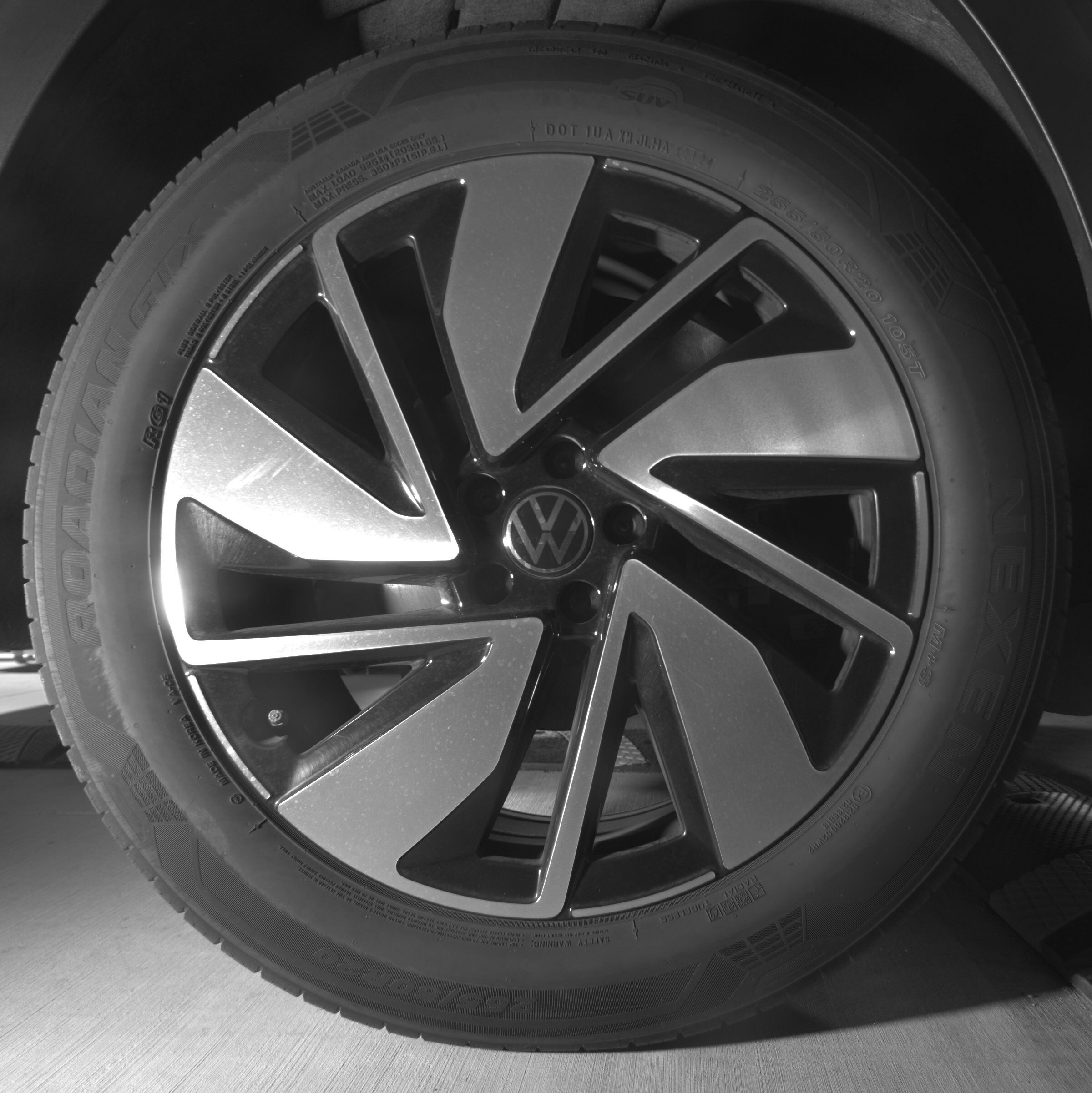 Thumbnail: 2025 Volkswagen Atlas - 12