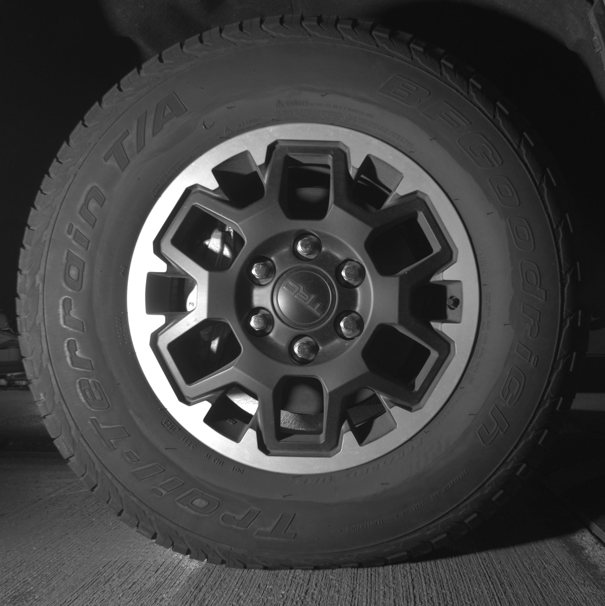 Thumbnail: 2025 Toyota Tacoma - 10