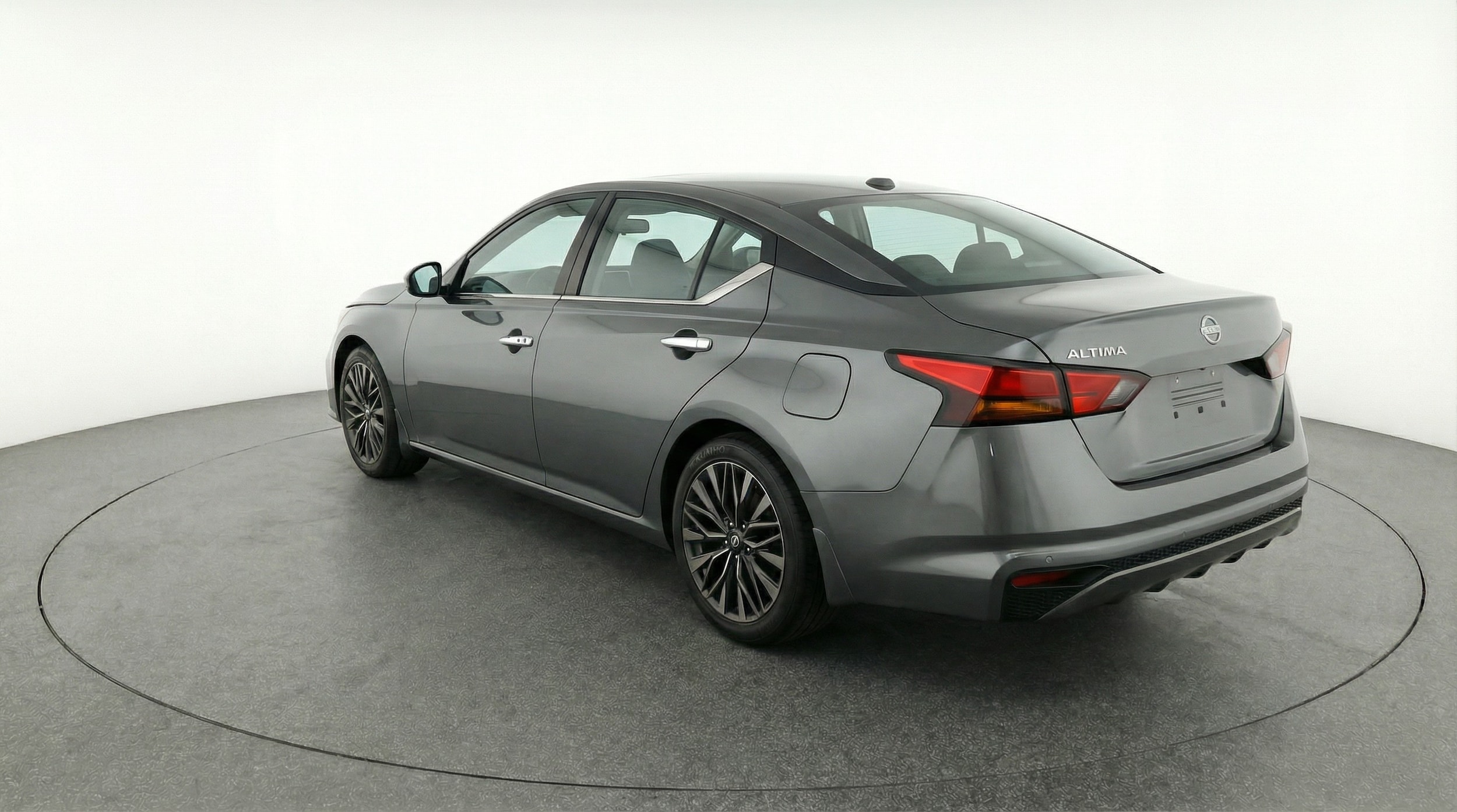 Thumbnail: 2025 Nissan Altima - 5