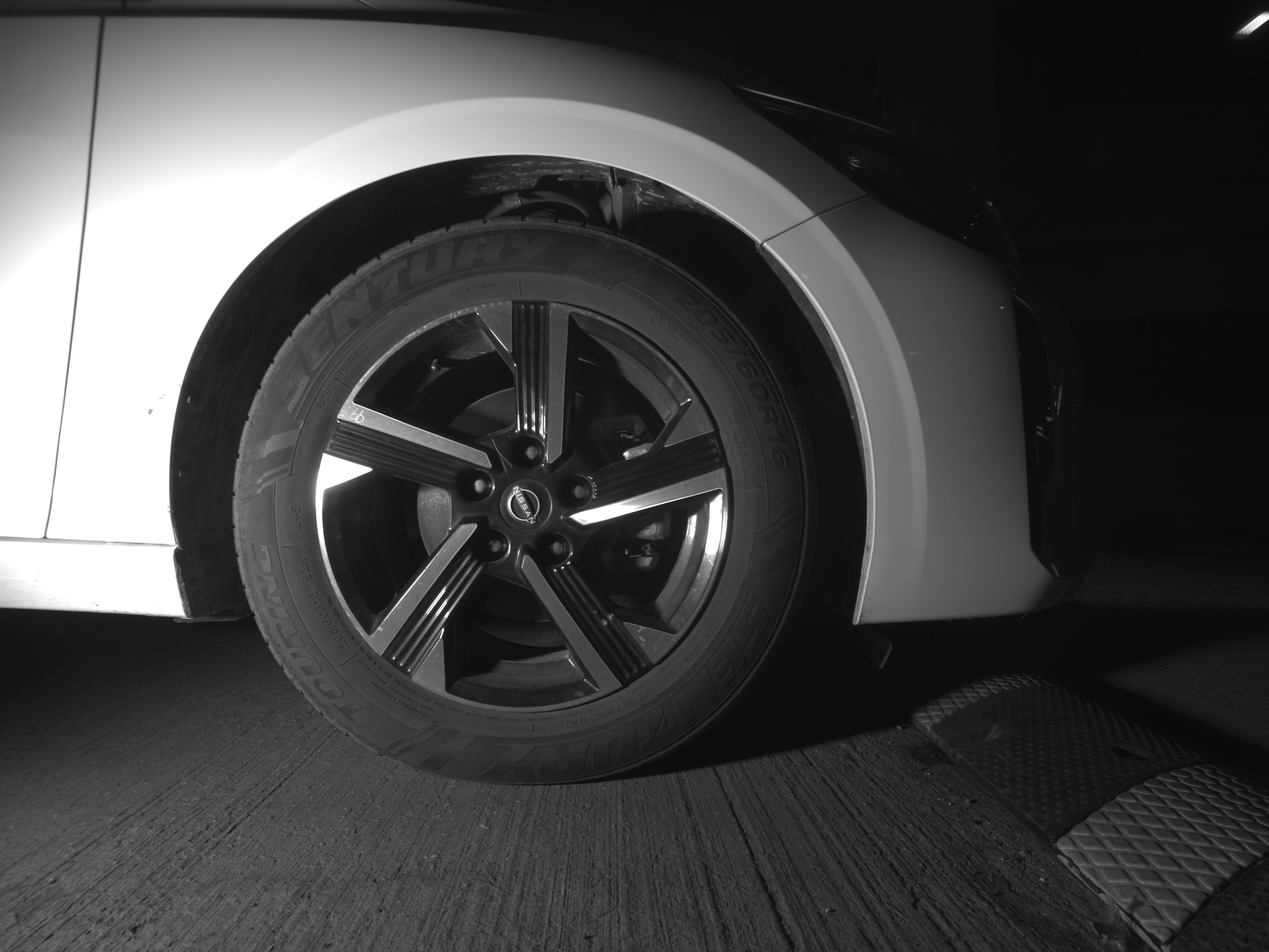 Thumbnail: 2025 Nissan Sentra - 10