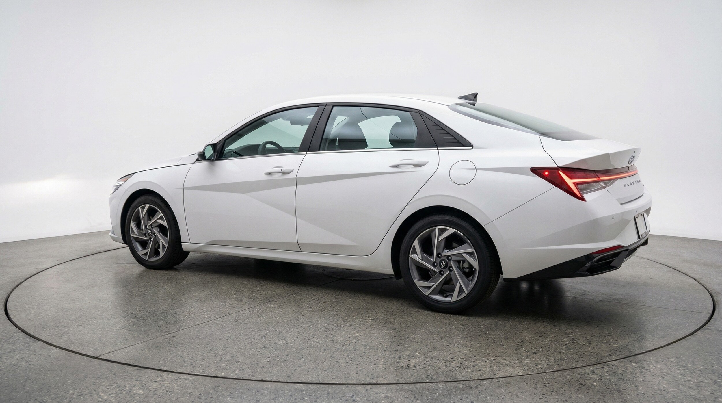 Thumbnail: 2025 Hyundai Elantra - 5