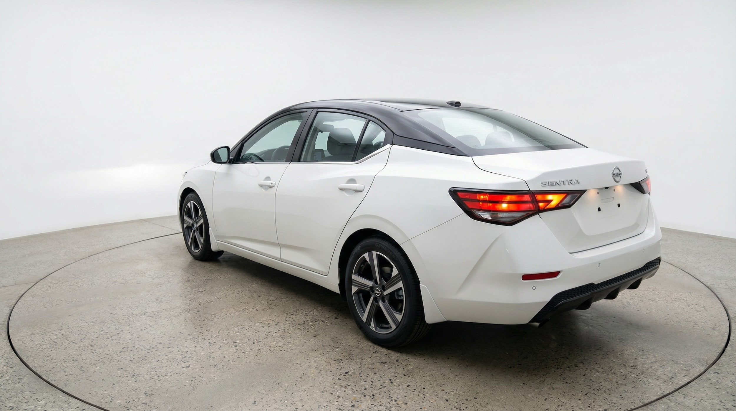 Thumbnail: 2025 Nissan Sentra - 5