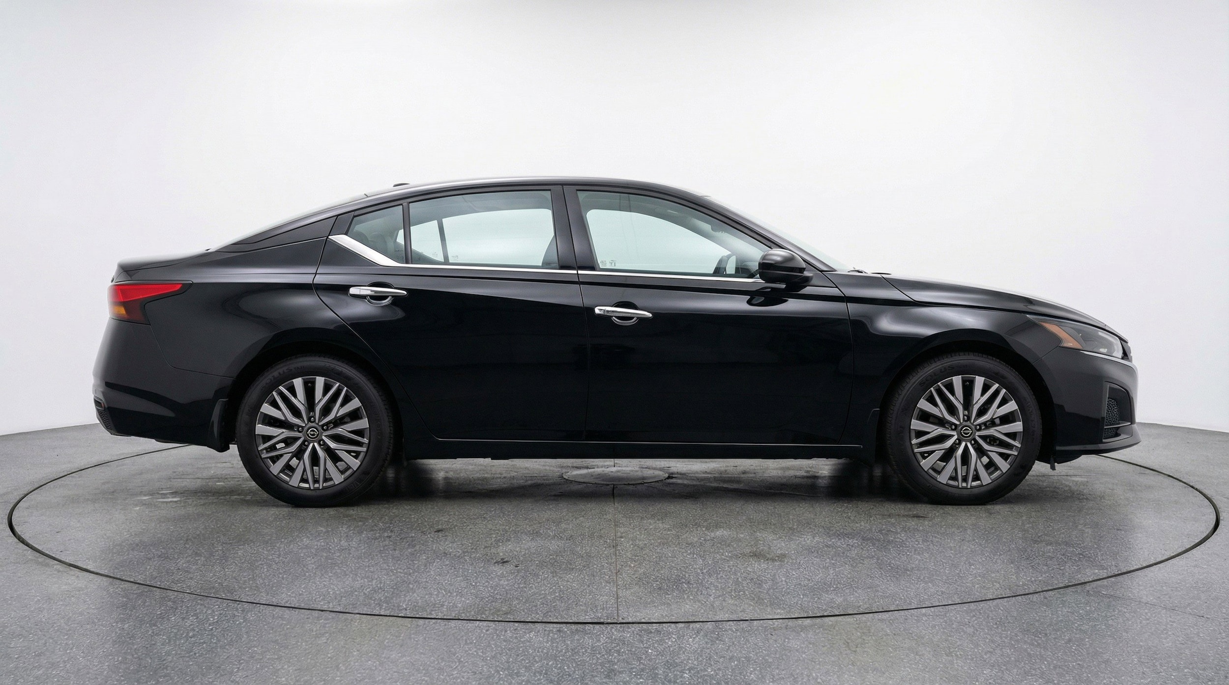 Thumbnail: 2025 Nissan Altima - 11