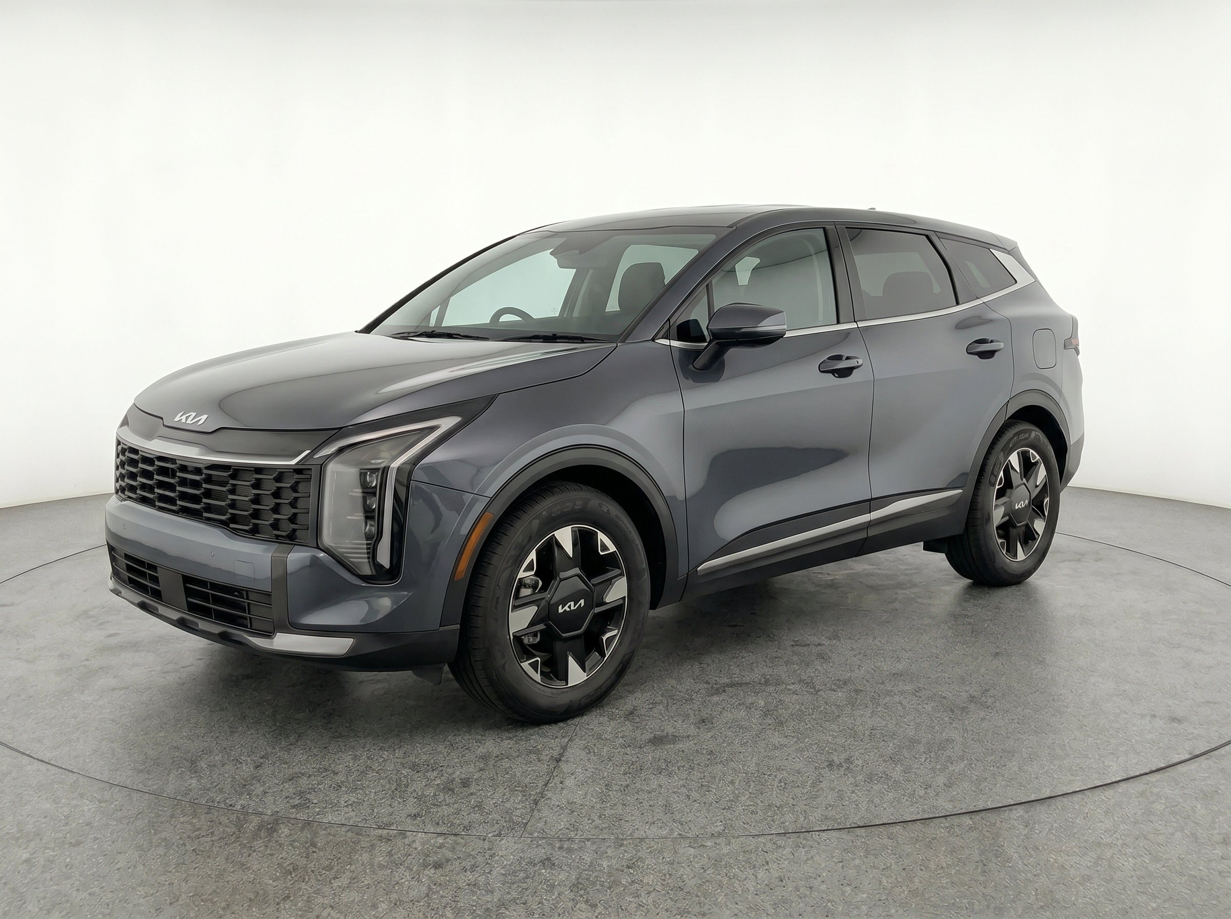 Thumbnail: 2026 Kia Sportage - 3