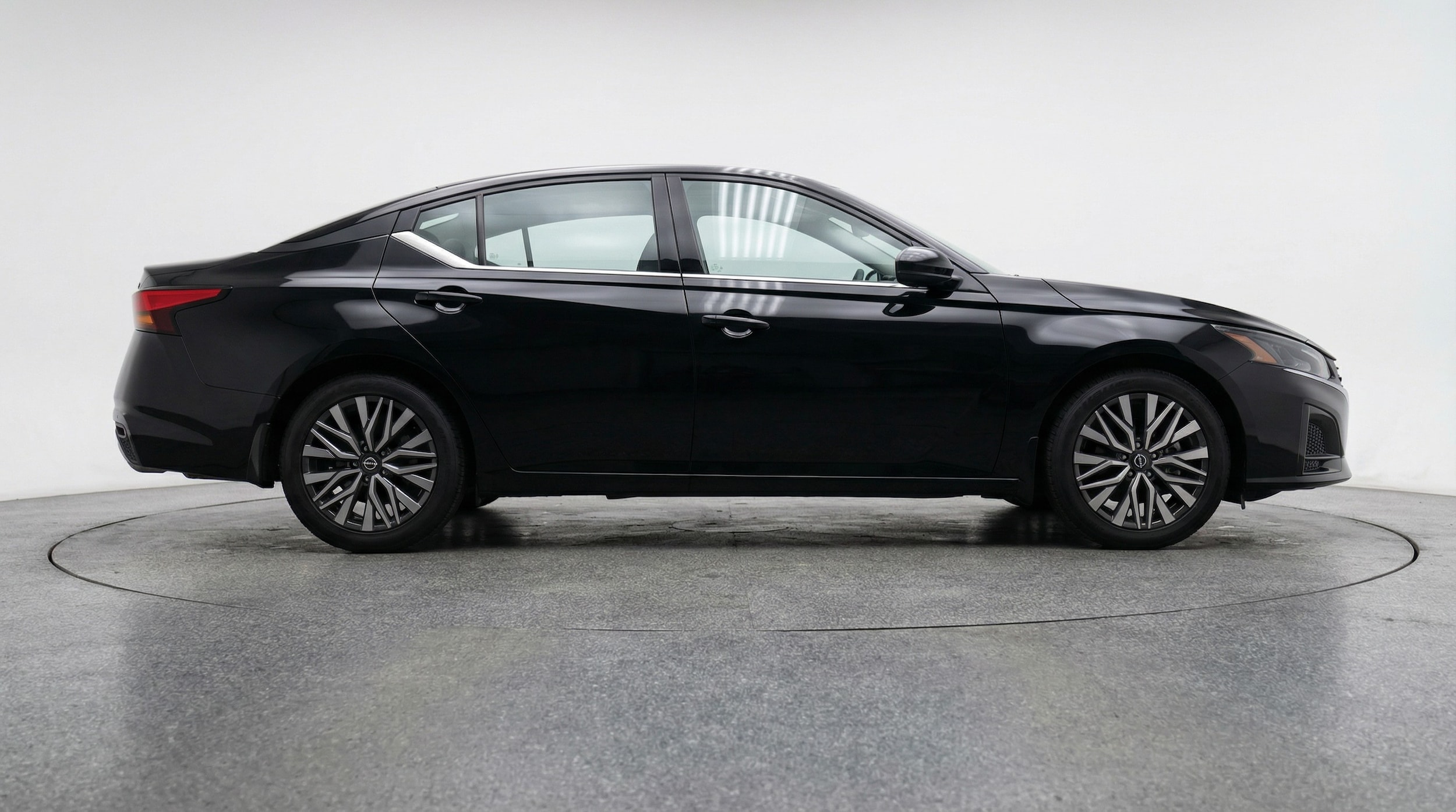 Thumbnail: 2025 Nissan Altima - 8