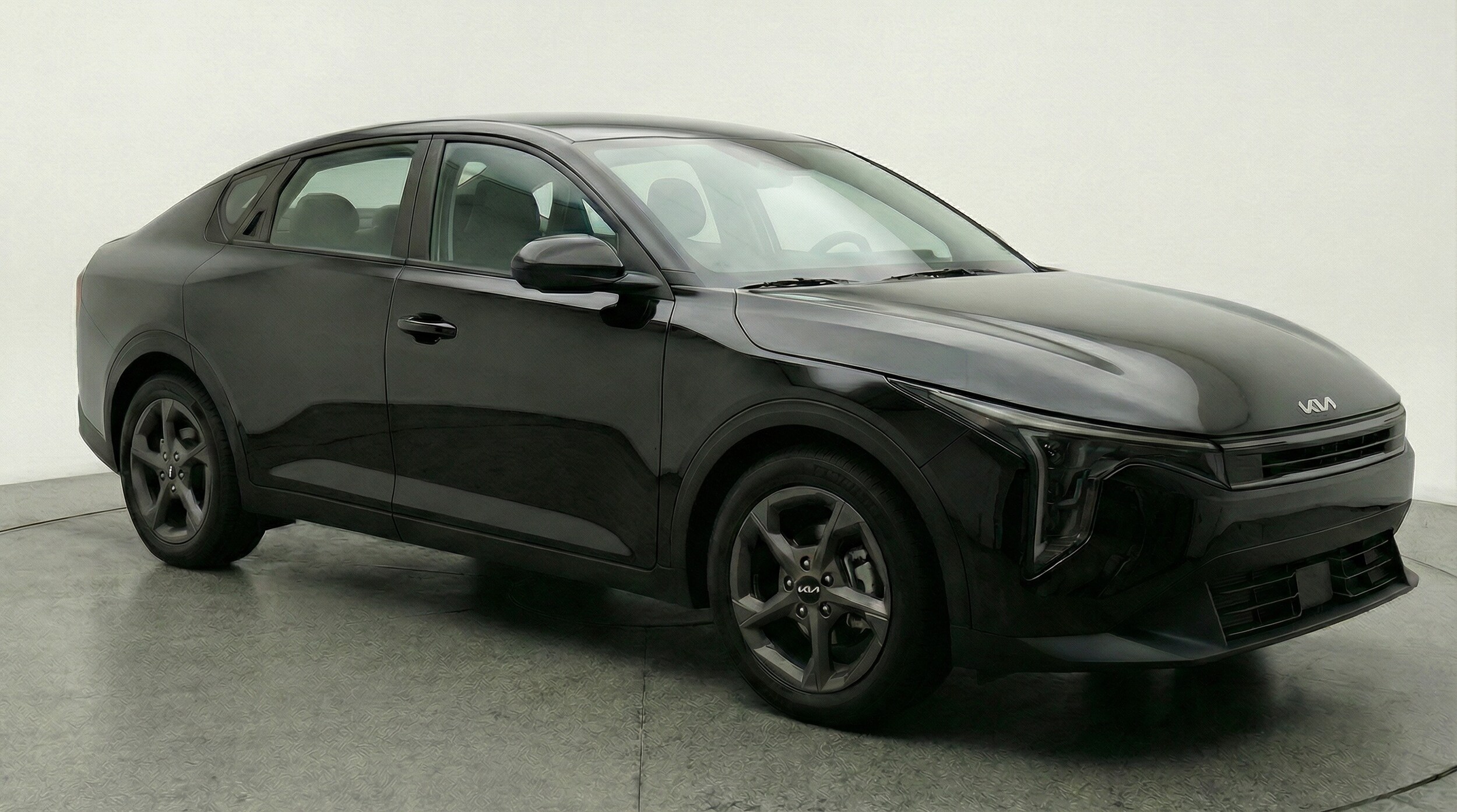 Thumbnail: 2025 Kia K4 - 1