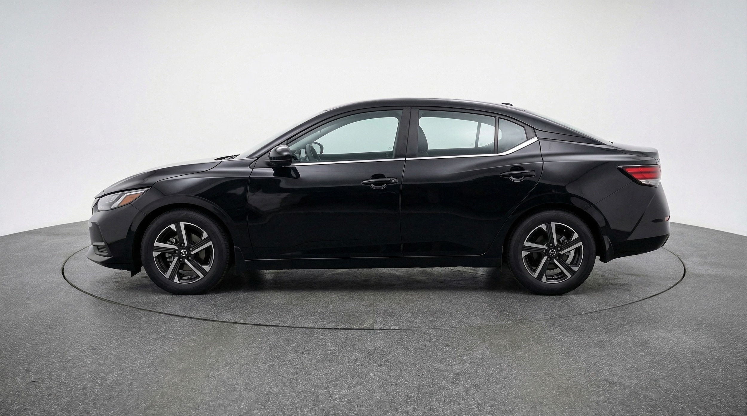 Thumbnail: 2025 Nissan Sentra - 4