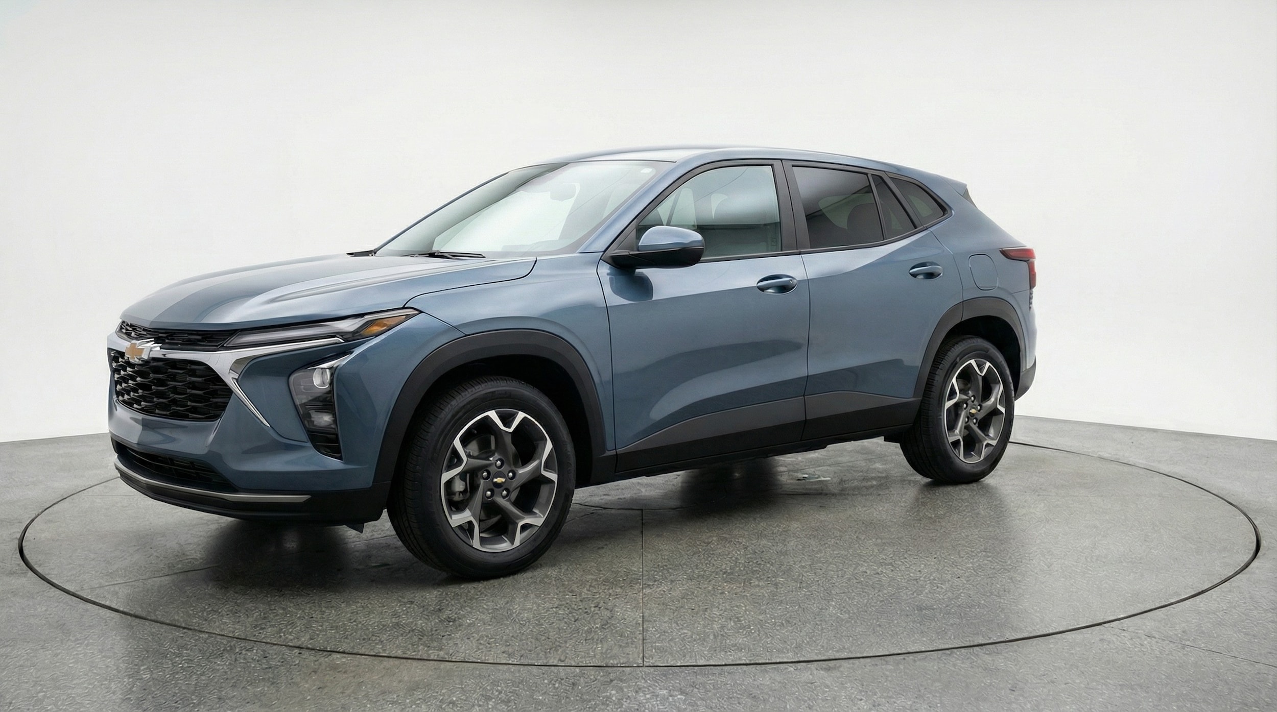 Thumbnail: 2025 Chevrolet Trax - 3