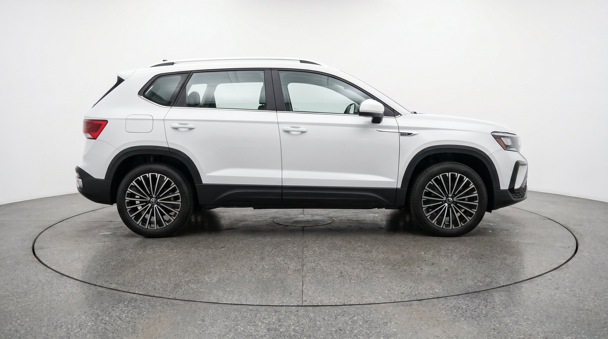 Thumbnail: 2026 Volkswagen Taos - 11