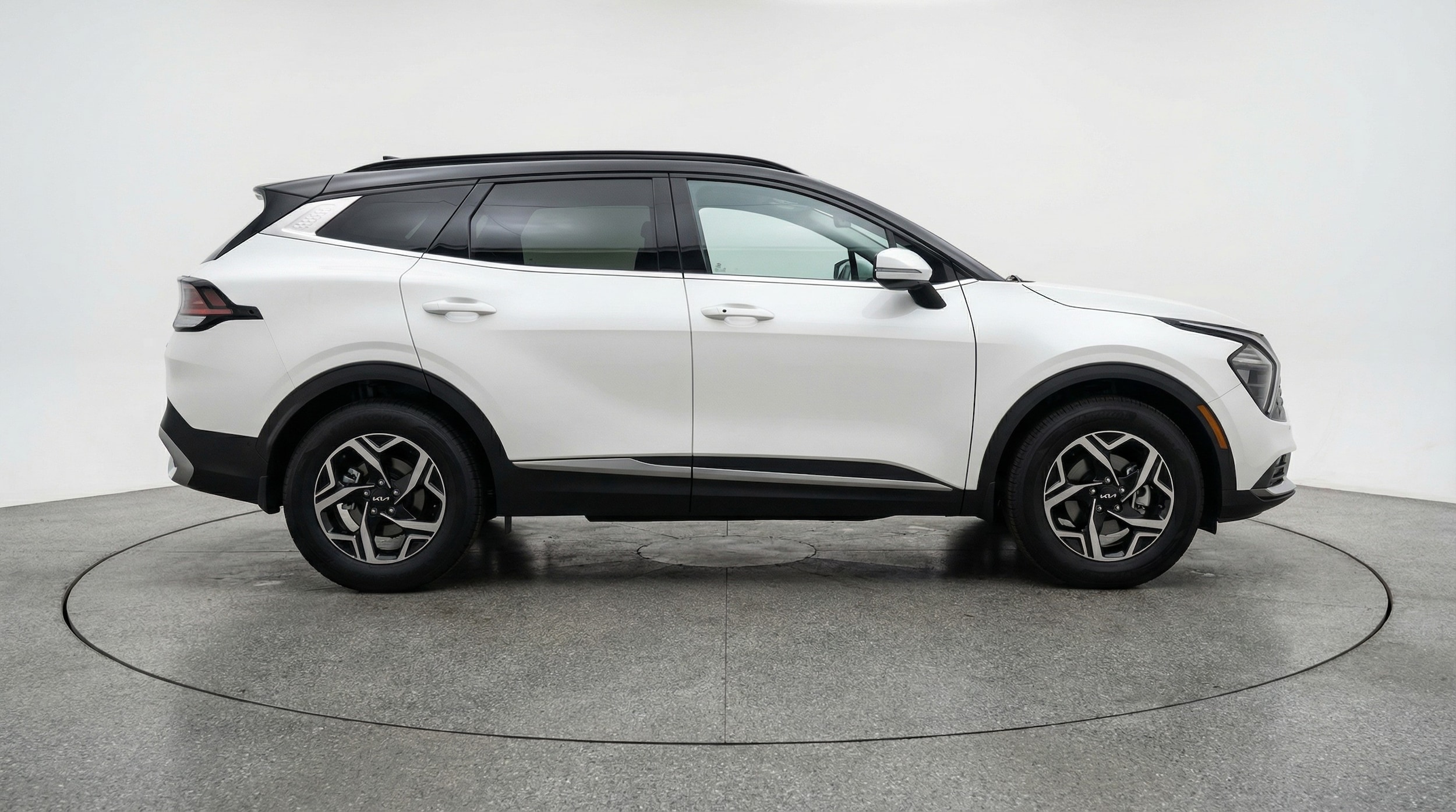 Thumbnail: 2025 Kia Sportage - 8