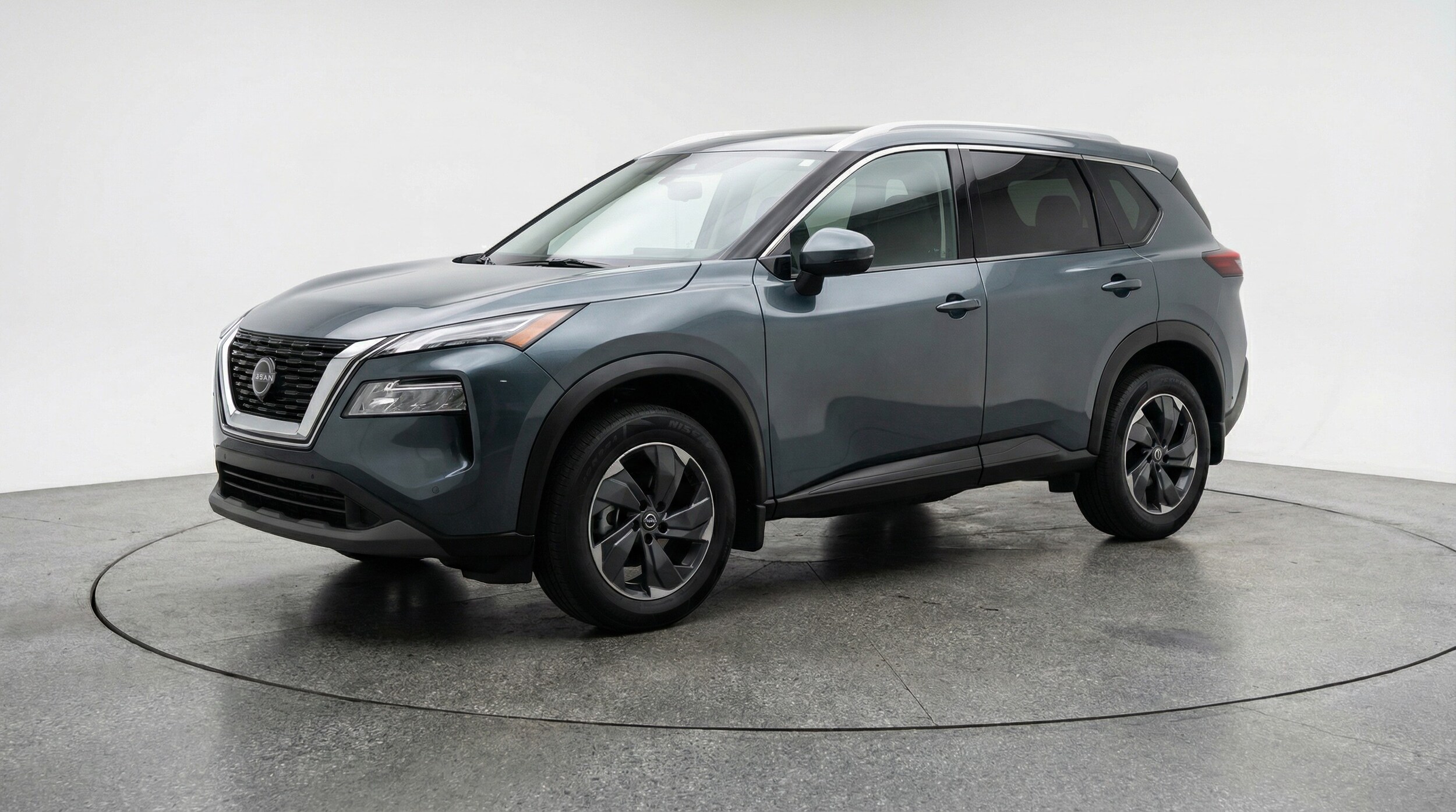 Thumbnail: 2025 Nissan Rogue - 3