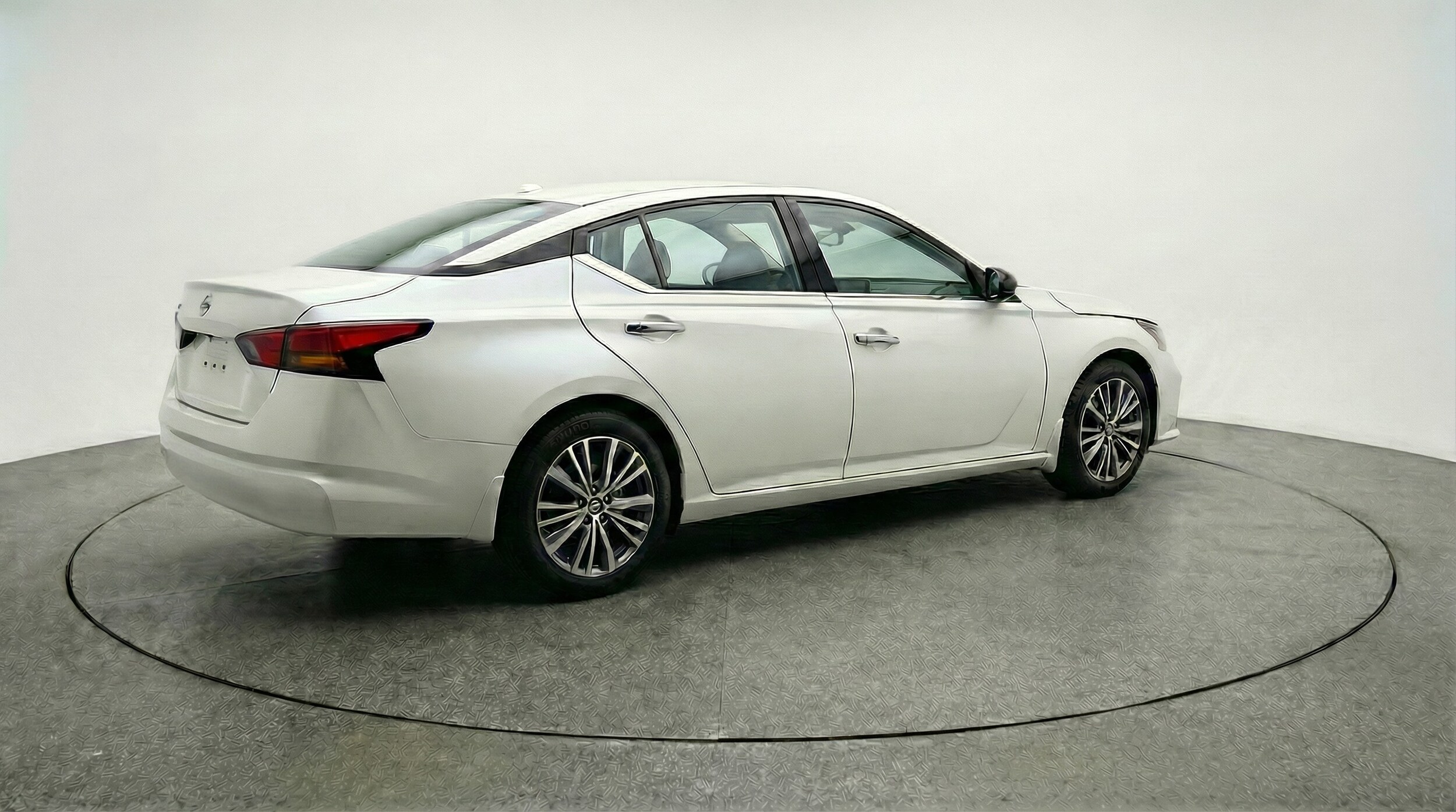 Thumbnail: 2025 Nissan Altima - 7