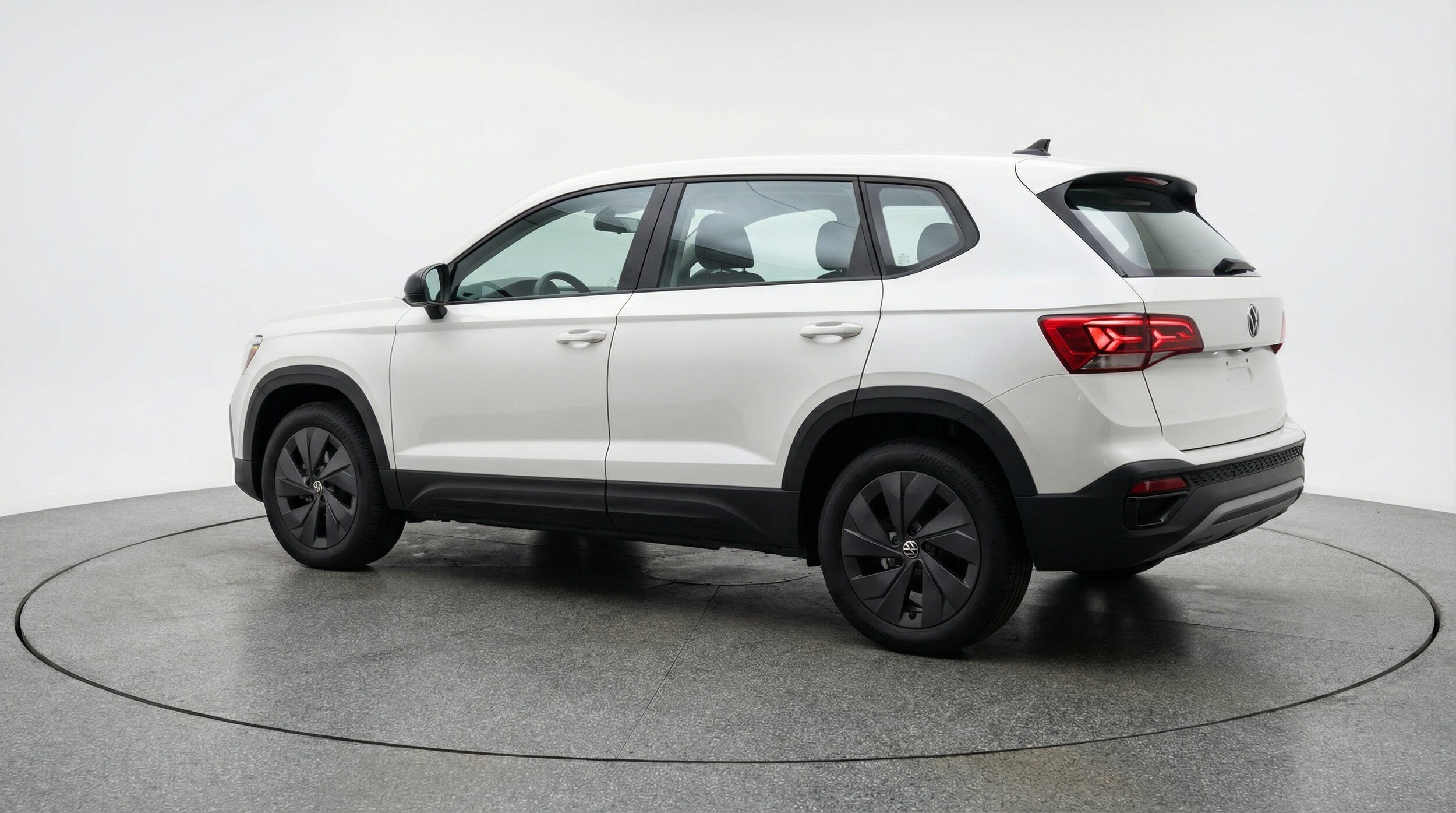 Thumbnail: 2025 Volkswagen Taos - 5