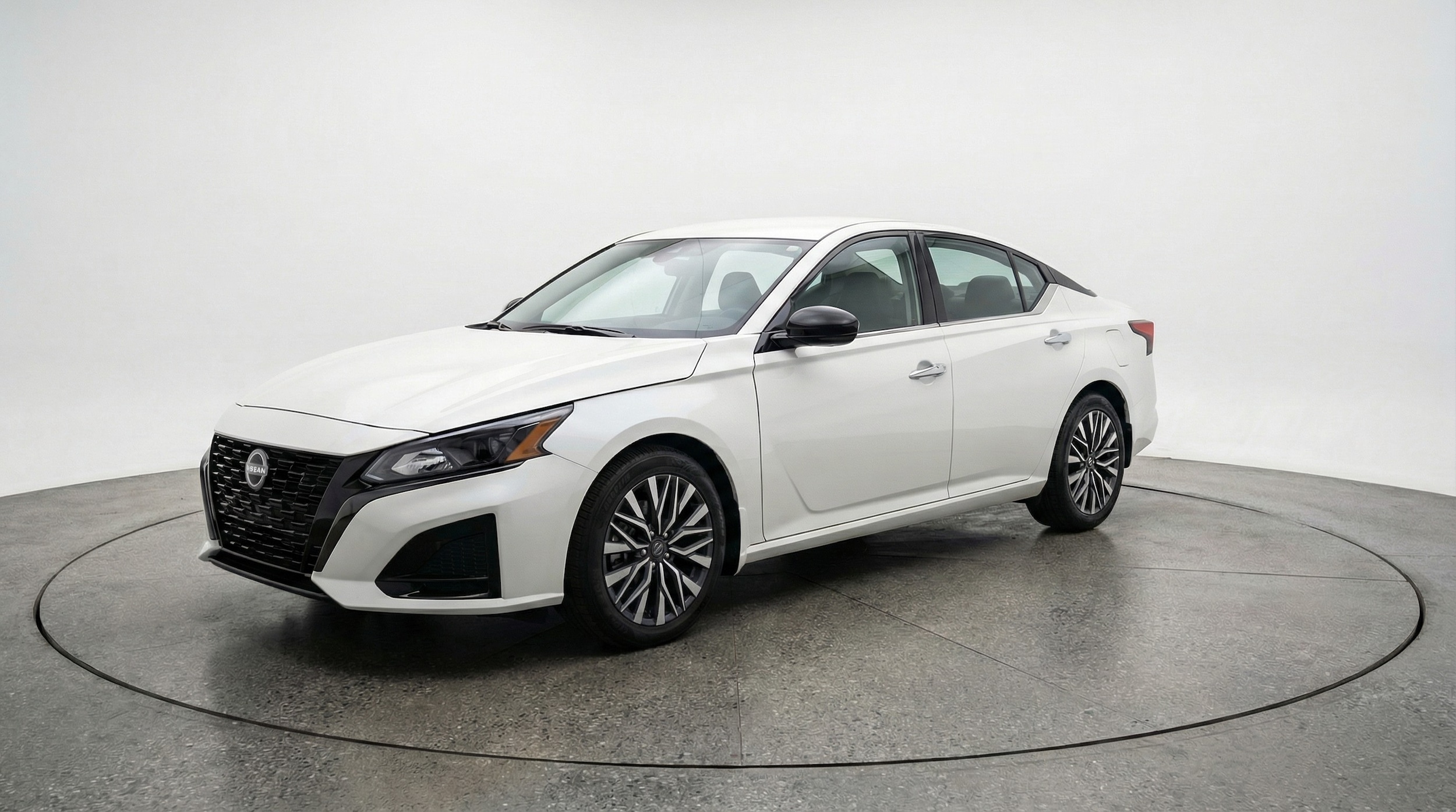 Thumbnail: 2025 Nissan Altima - 3