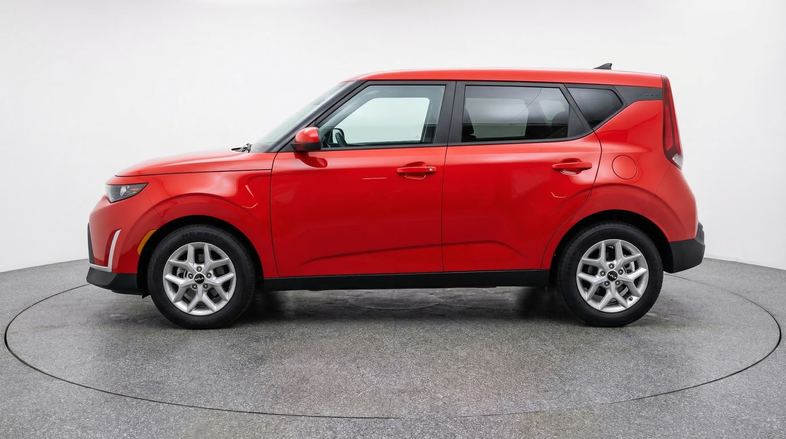 Thumbnail: 2025 Kia Soul - 4