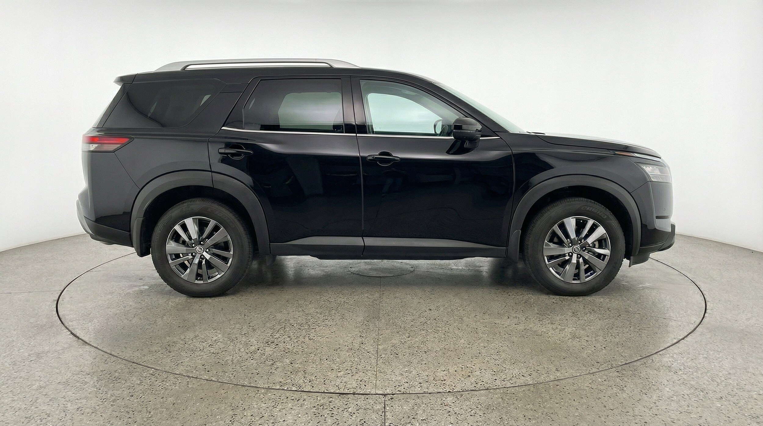 Thumbnail: 2025 Nissan Pathfinder - 11