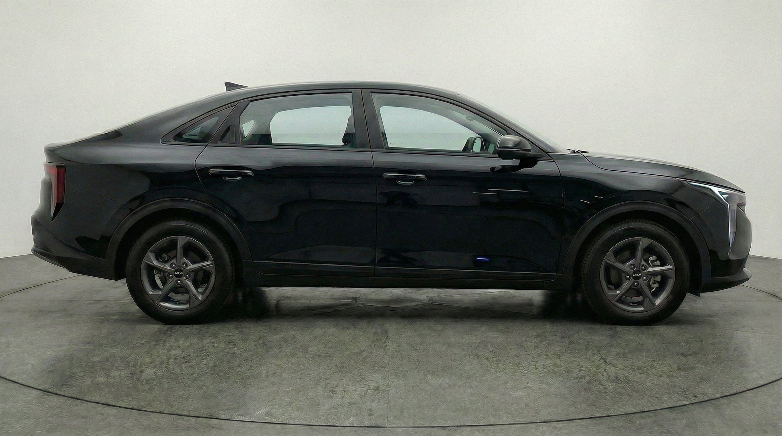 Thumbnail: 2025 Kia K4 - 10