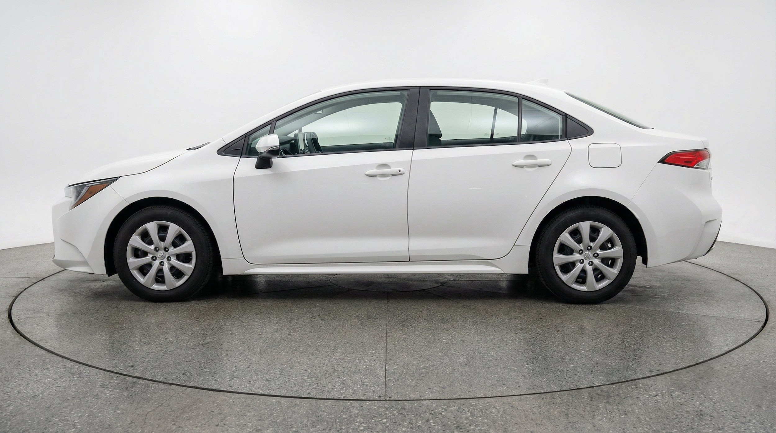 Thumbnail: 2025 Toyota Corolla - 5