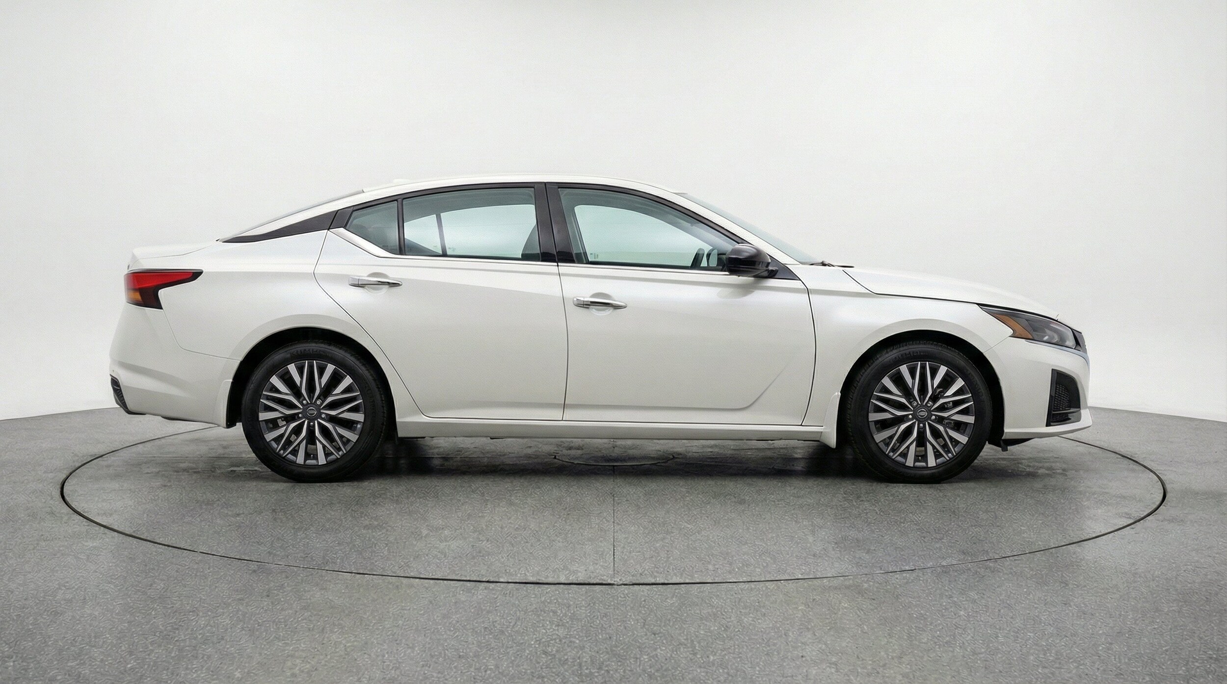 Thumbnail: 2025 Nissan Altima - 11
