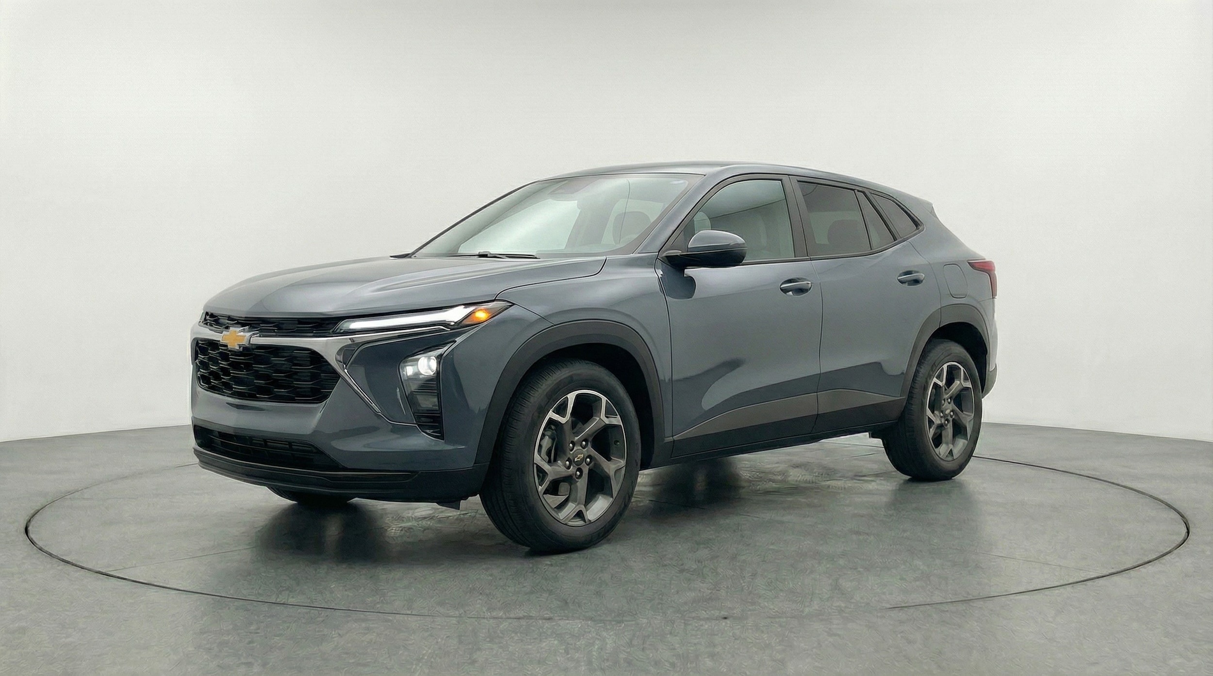 Thumbnail: 2025 Chevrolet Trax - 3