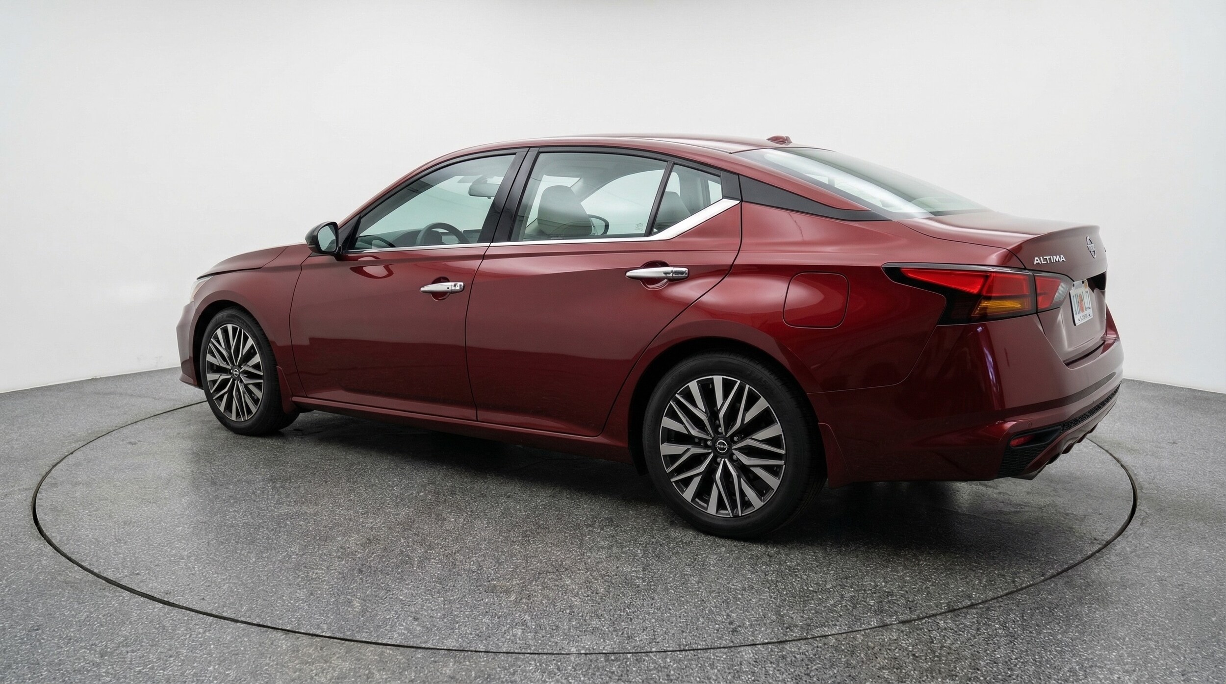 Thumbnail: 2025 Nissan Altima - 5