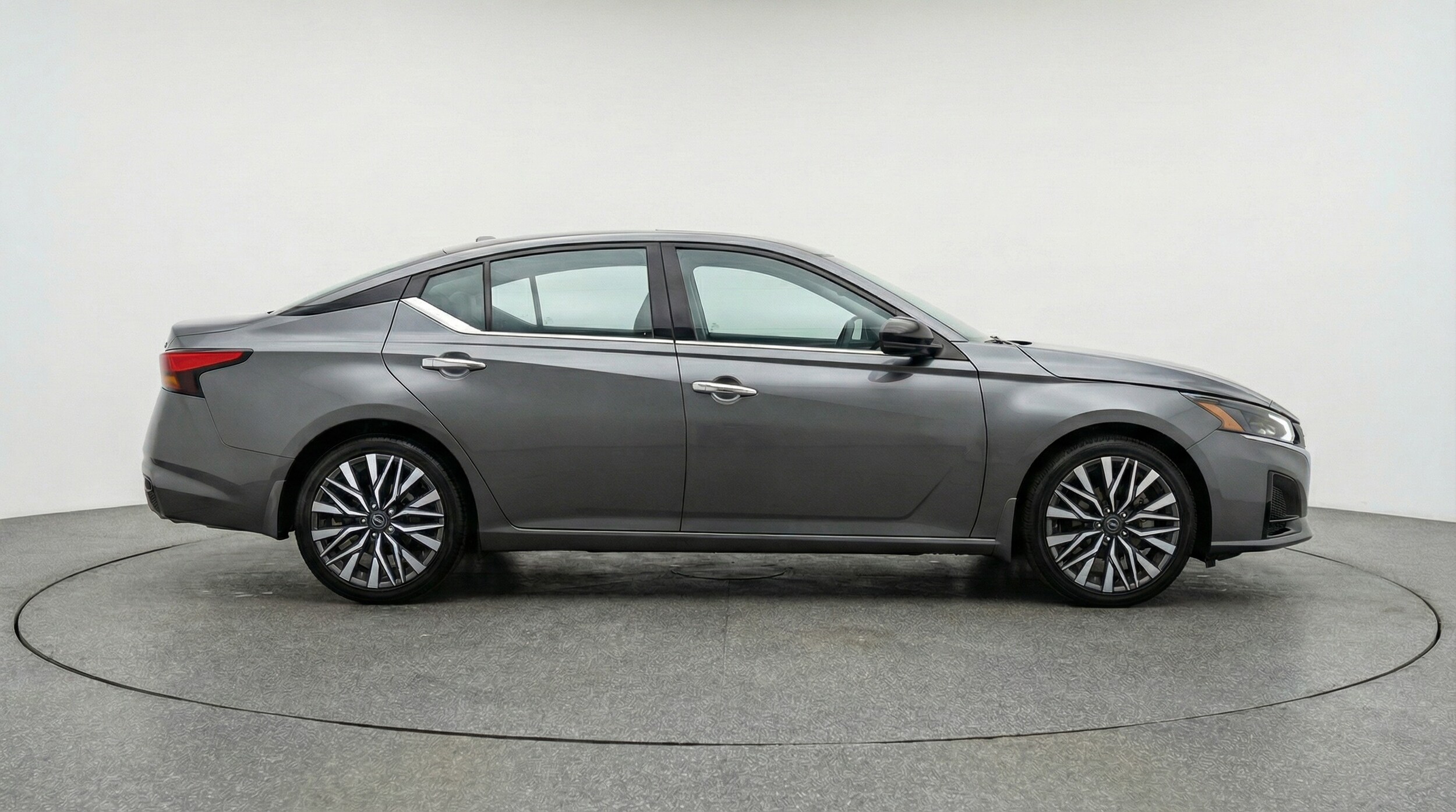 Thumbnail: 2025 Nissan Altima - 8