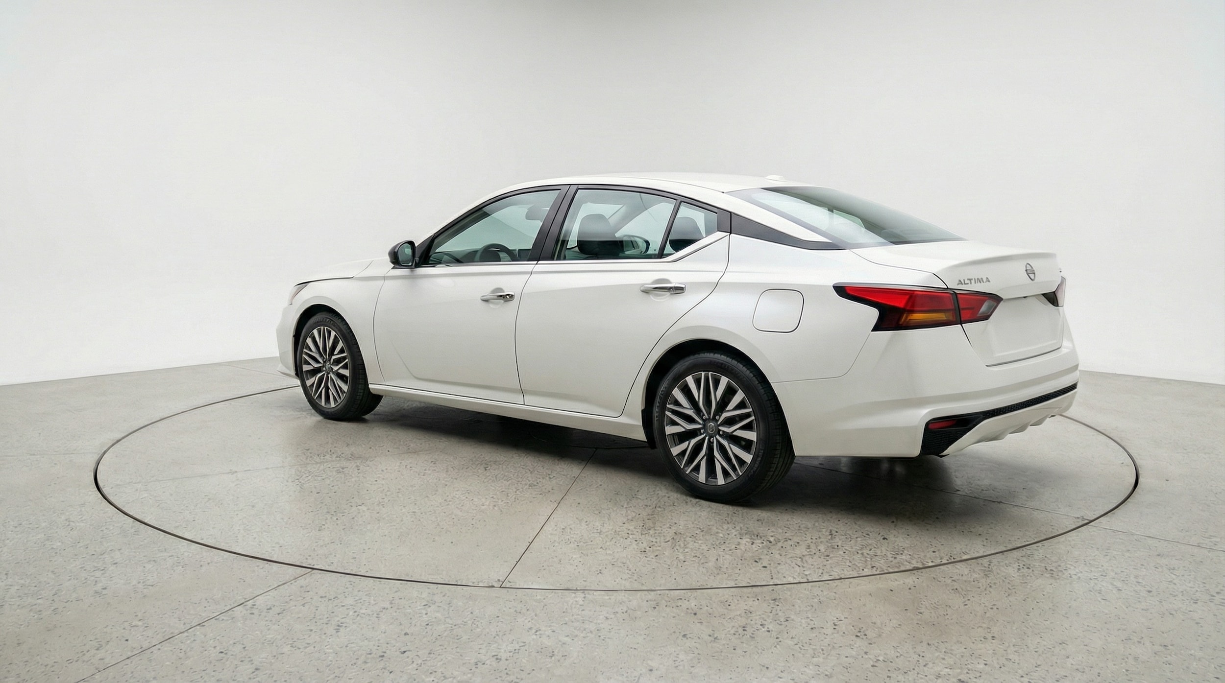 Thumbnail: 2025 Nissan Altima - 5