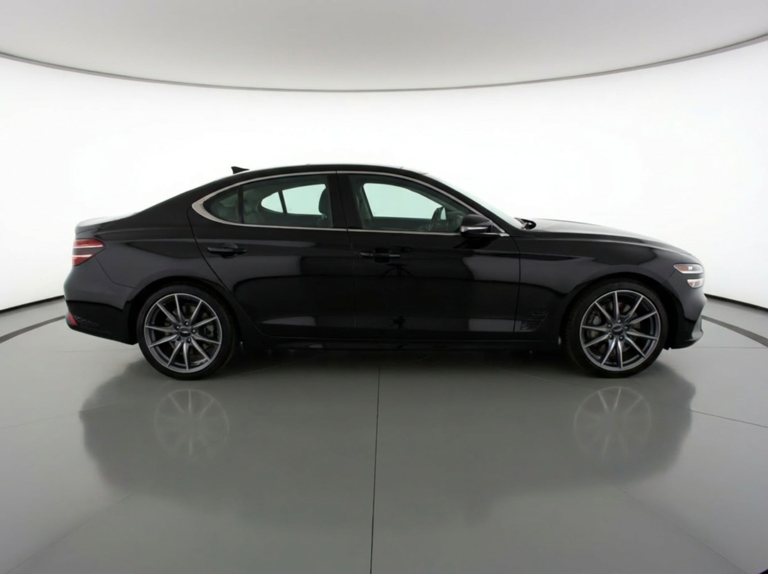 Thumbnail: 2025 Genesis G70 - 8