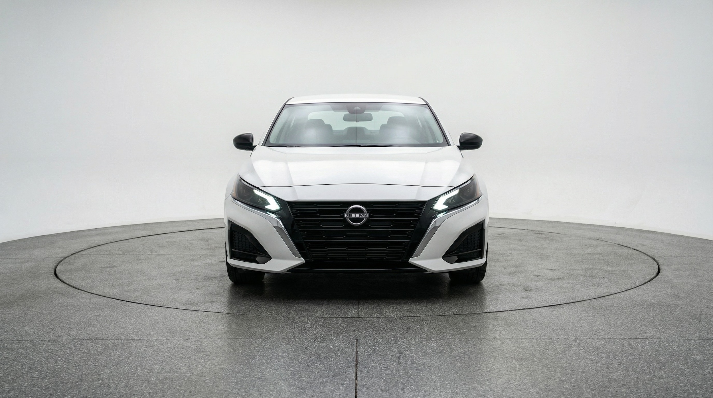 Thumbnail: 2025 Nissan Altima - 2