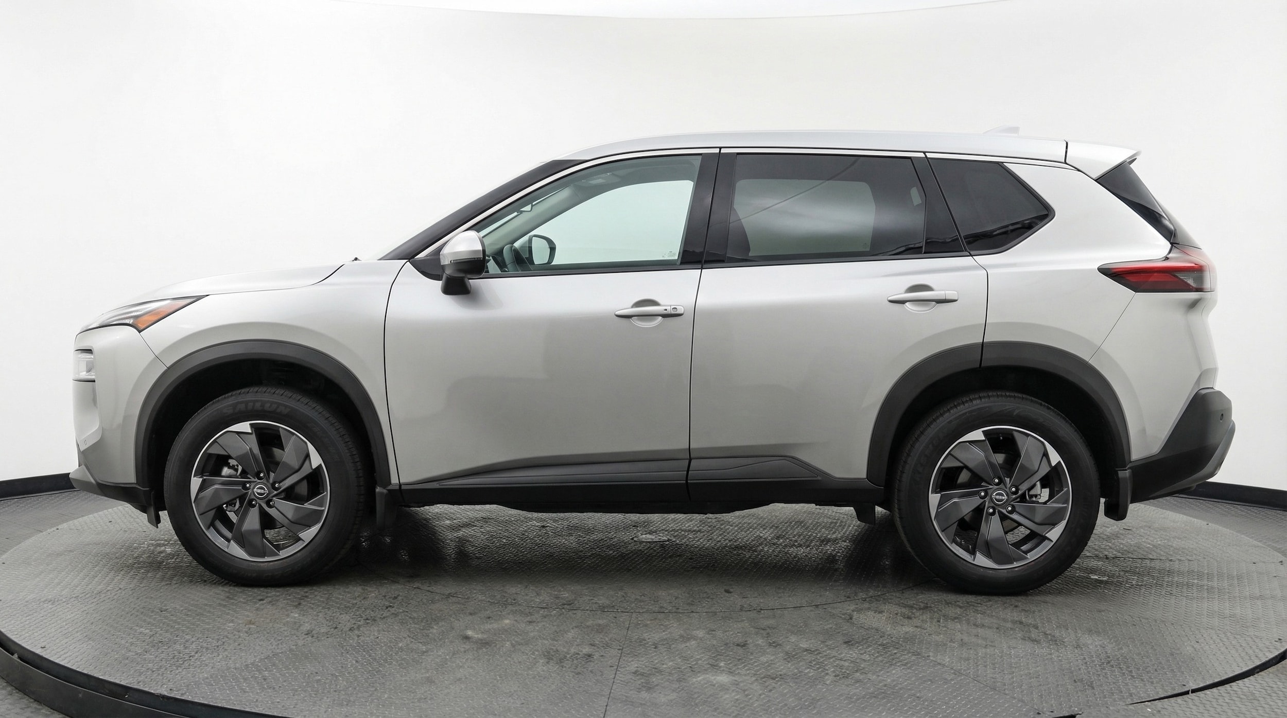 Thumbnail: 2025 Nissan Rogue - 4