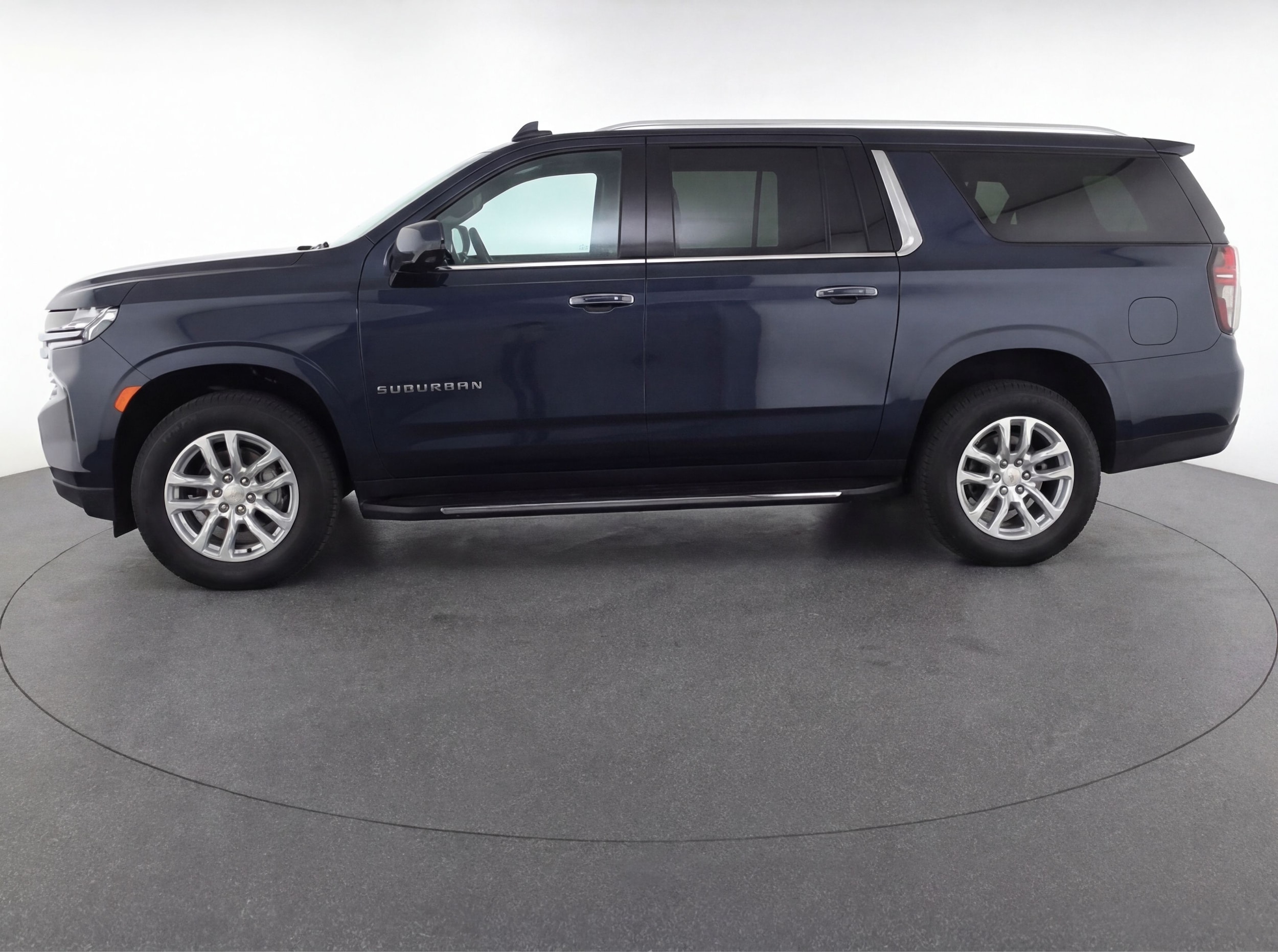 Thumbnail: 2024 Chevrolet Suburban - 4