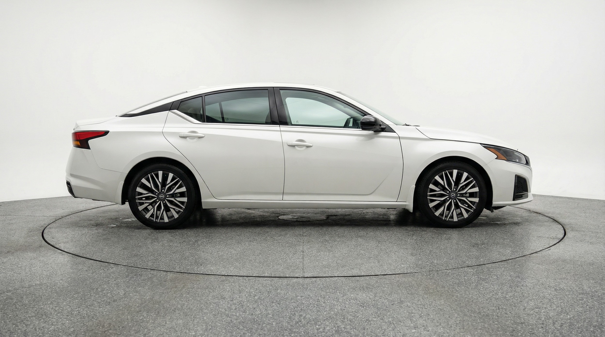 Thumbnail: 2025 Nissan Altima - 8