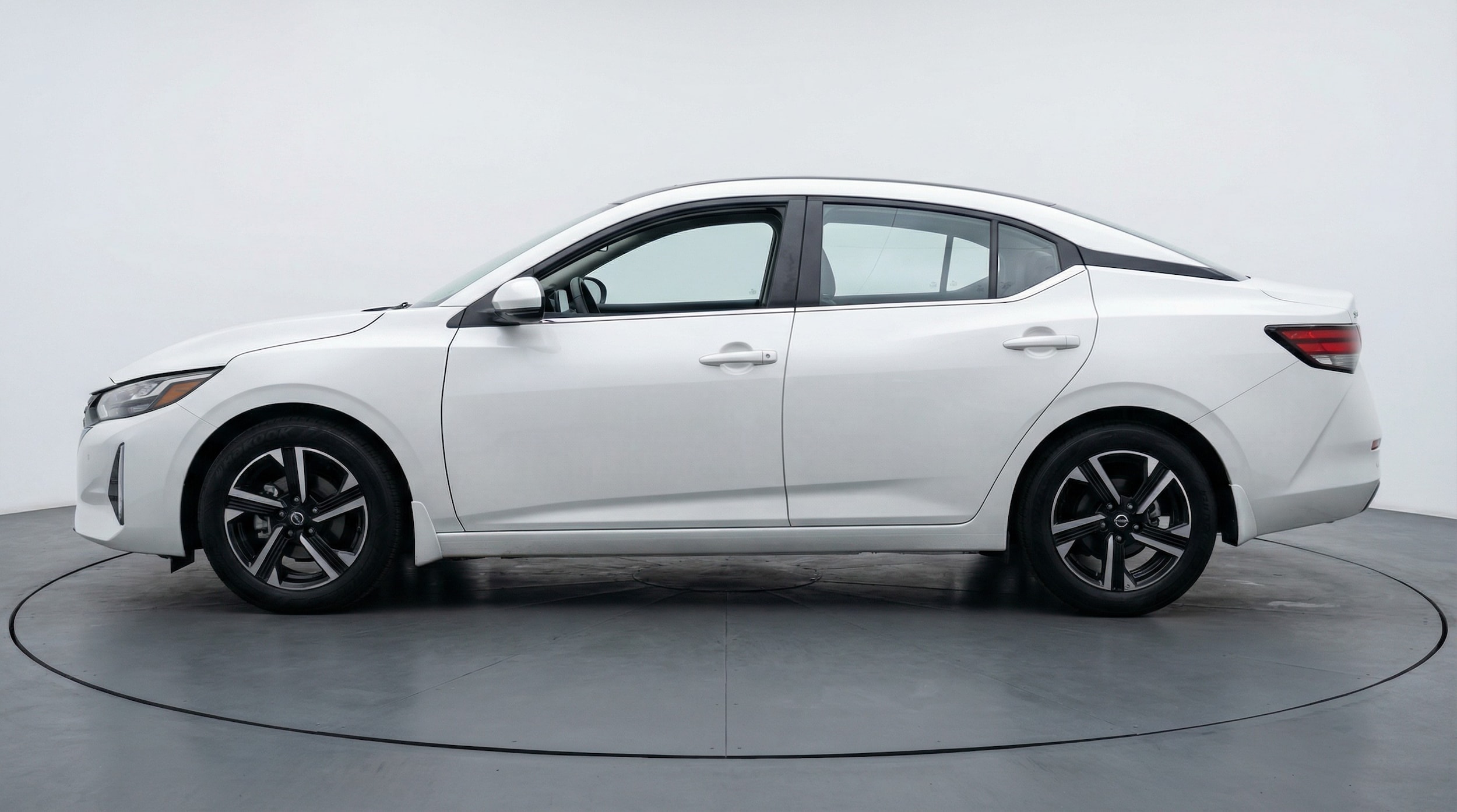 Thumbnail: 2025 Nissan Sentra - 4