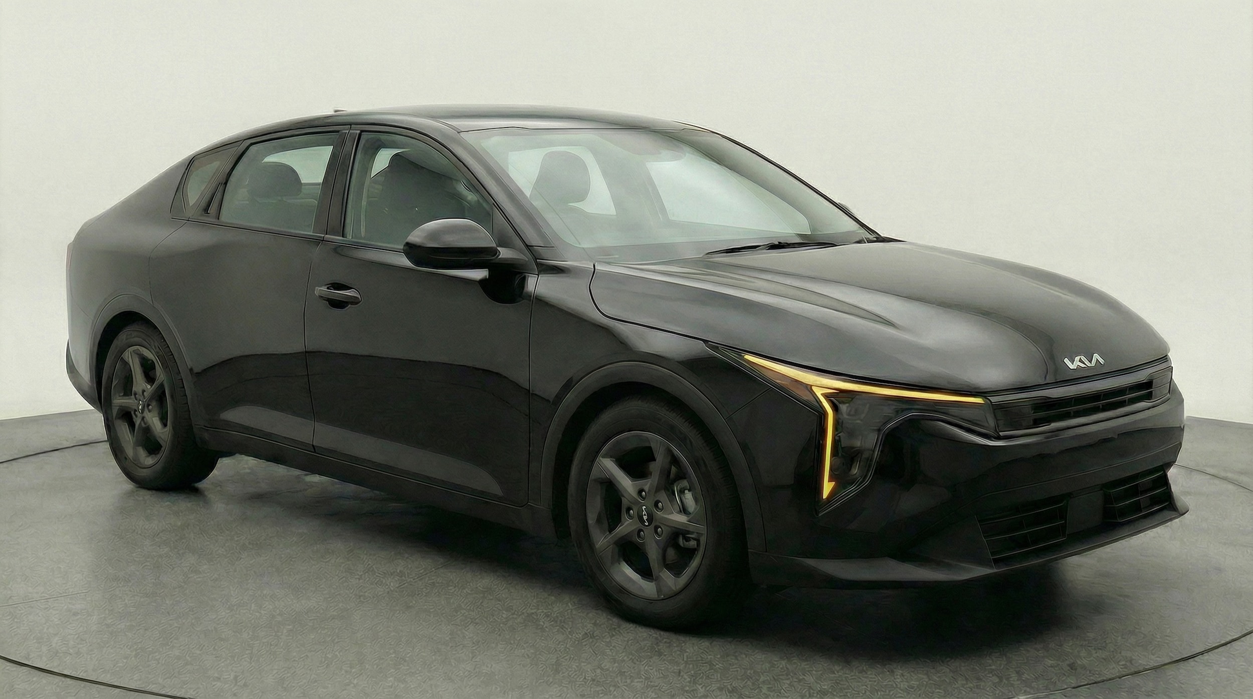 Thumbnail: 2025 Kia K4 - 1