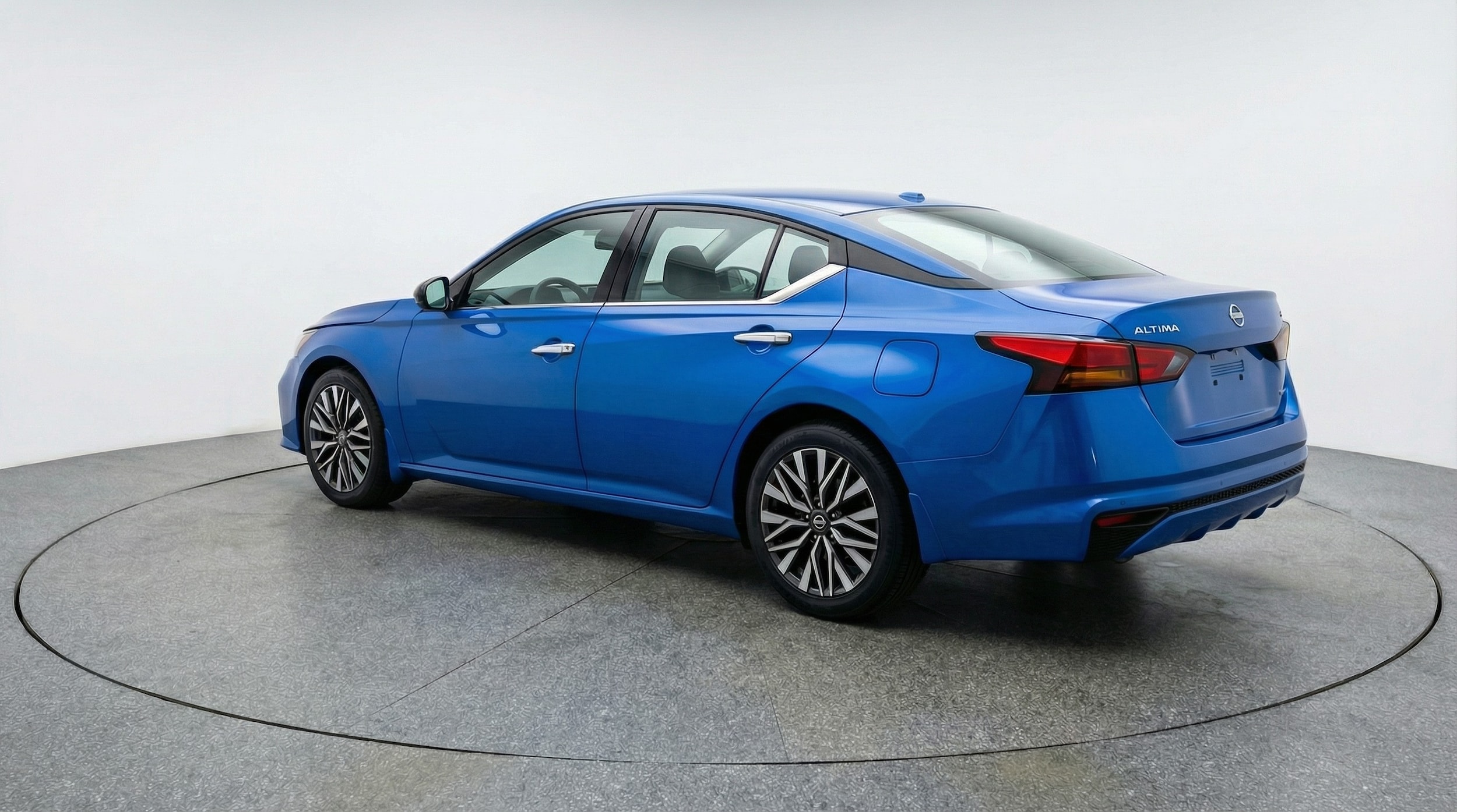 Thumbnail: 2025 Nissan Altima - 5