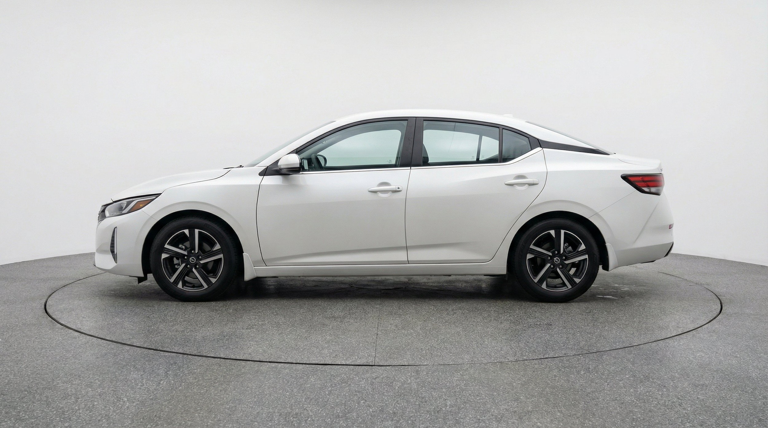 Thumbnail: 2025 Nissan Sentra - 5