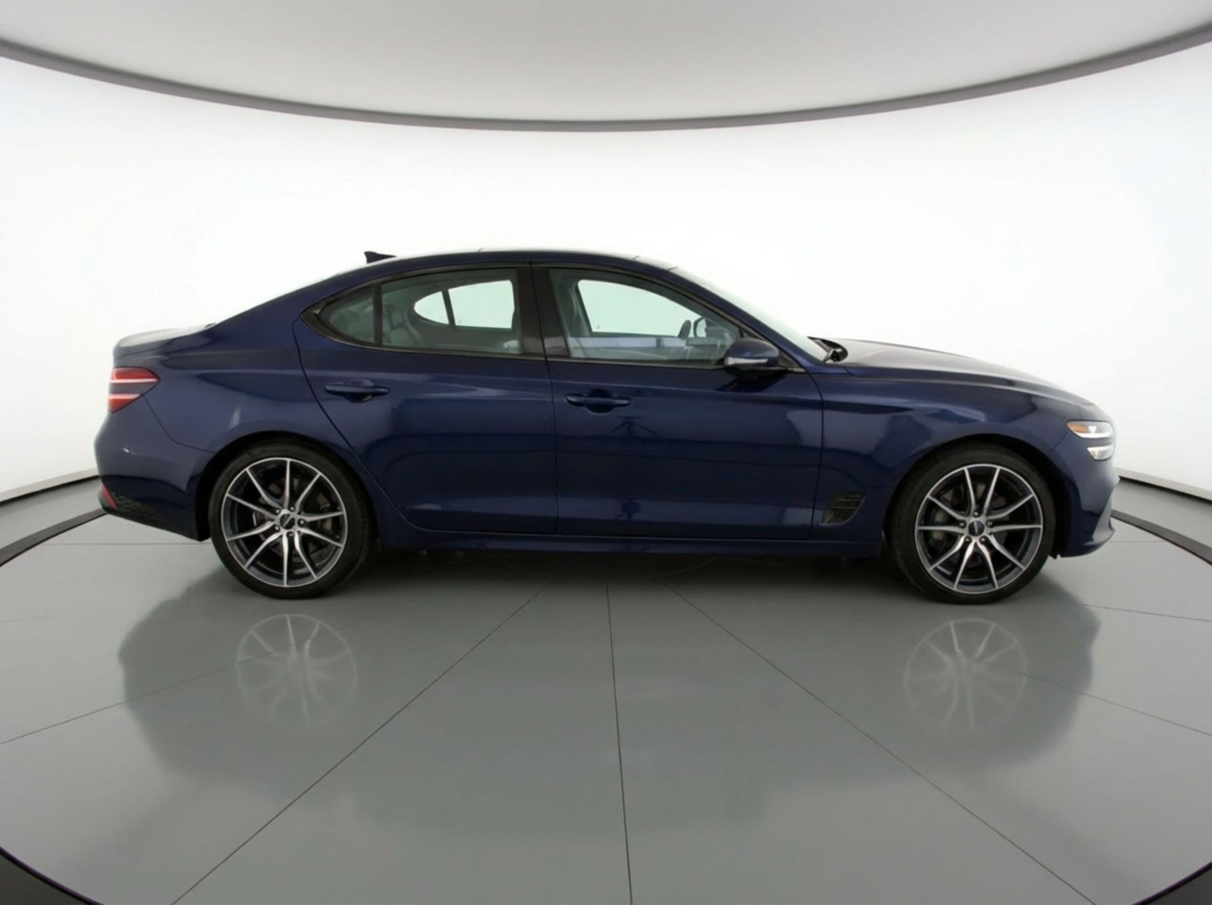 Thumbnail: 2025 Genesis G70 - 8