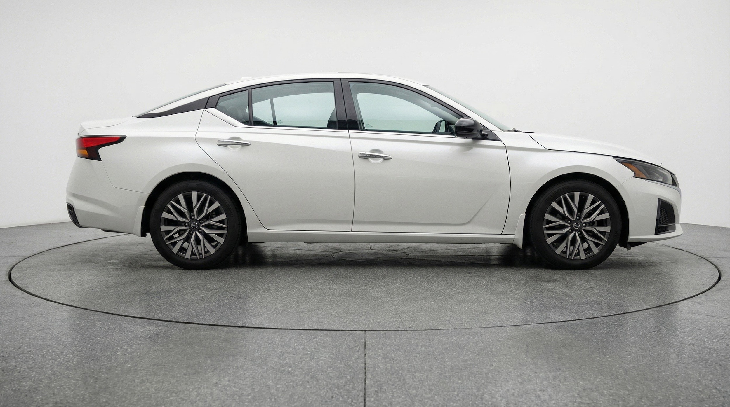 Thumbnail: 2025 Nissan Altima - 11