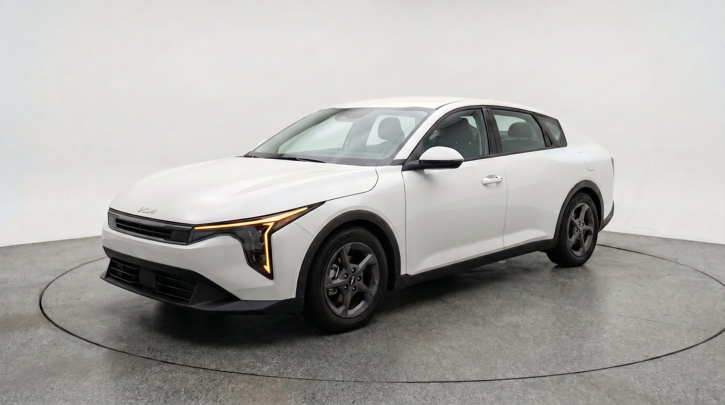Thumbnail: 2025 Kia K4 - 3