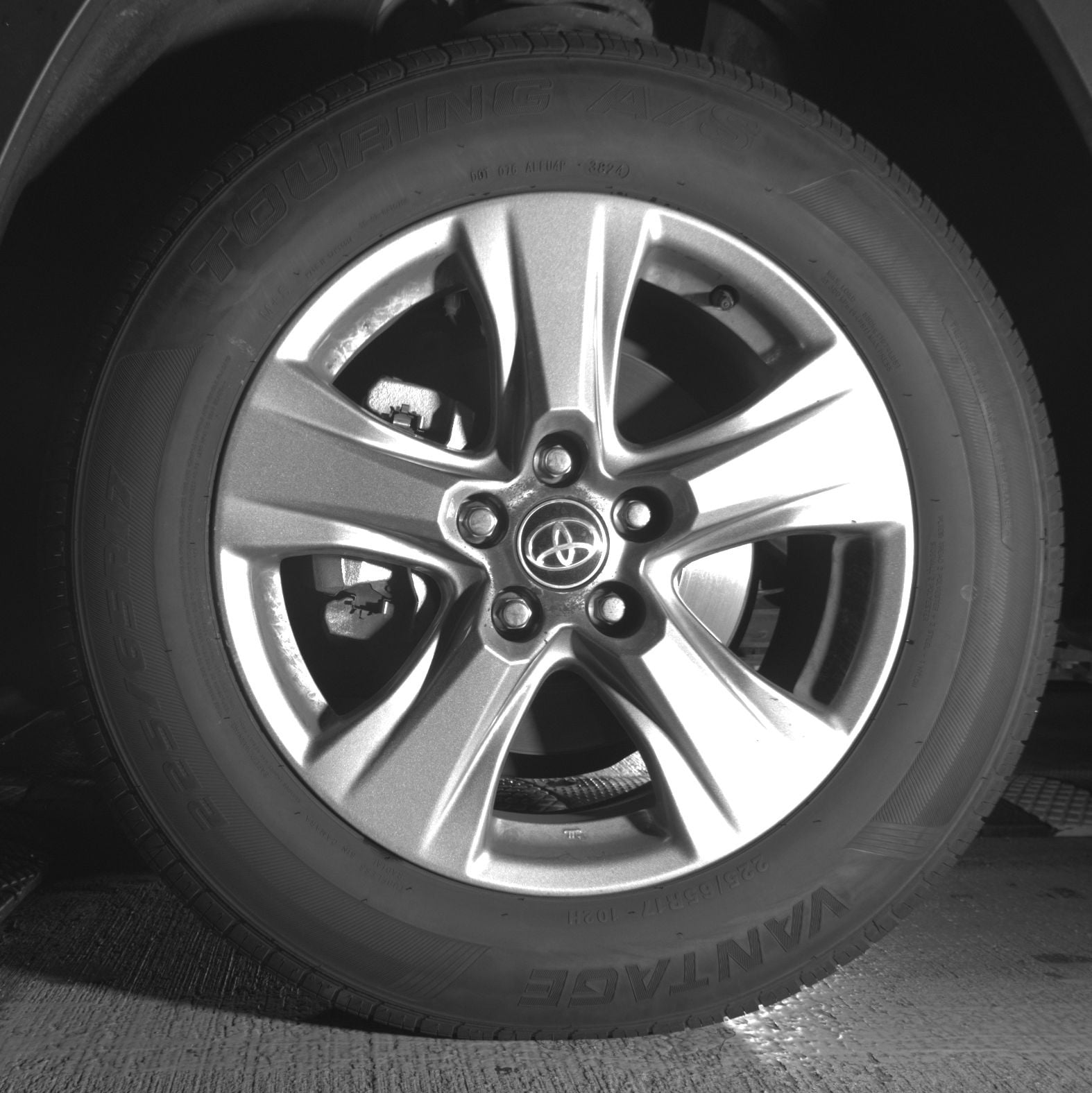 Thumbnail: 2025 Toyota RAV4 - 9