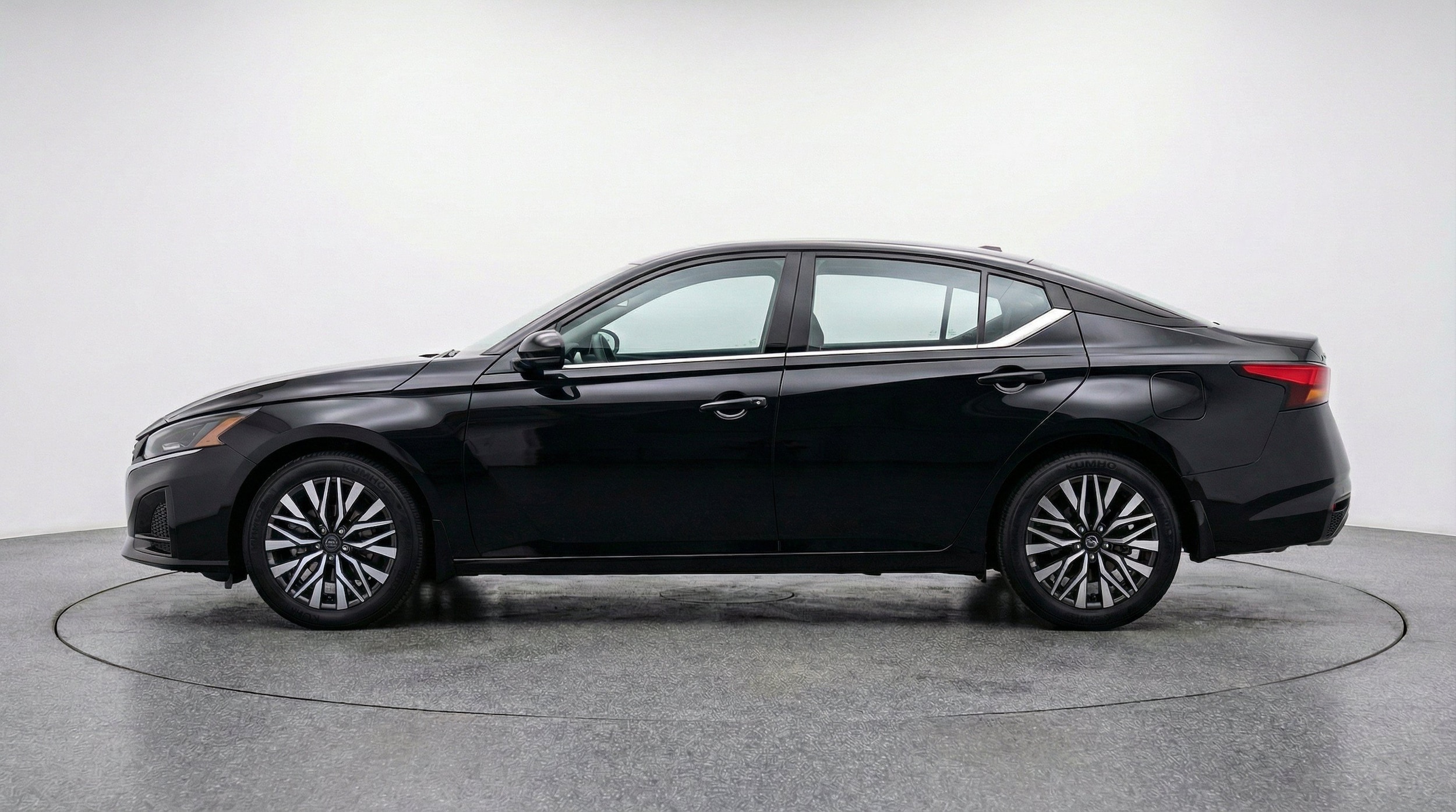 Thumbnail: 2026 Nissan Altima - 5