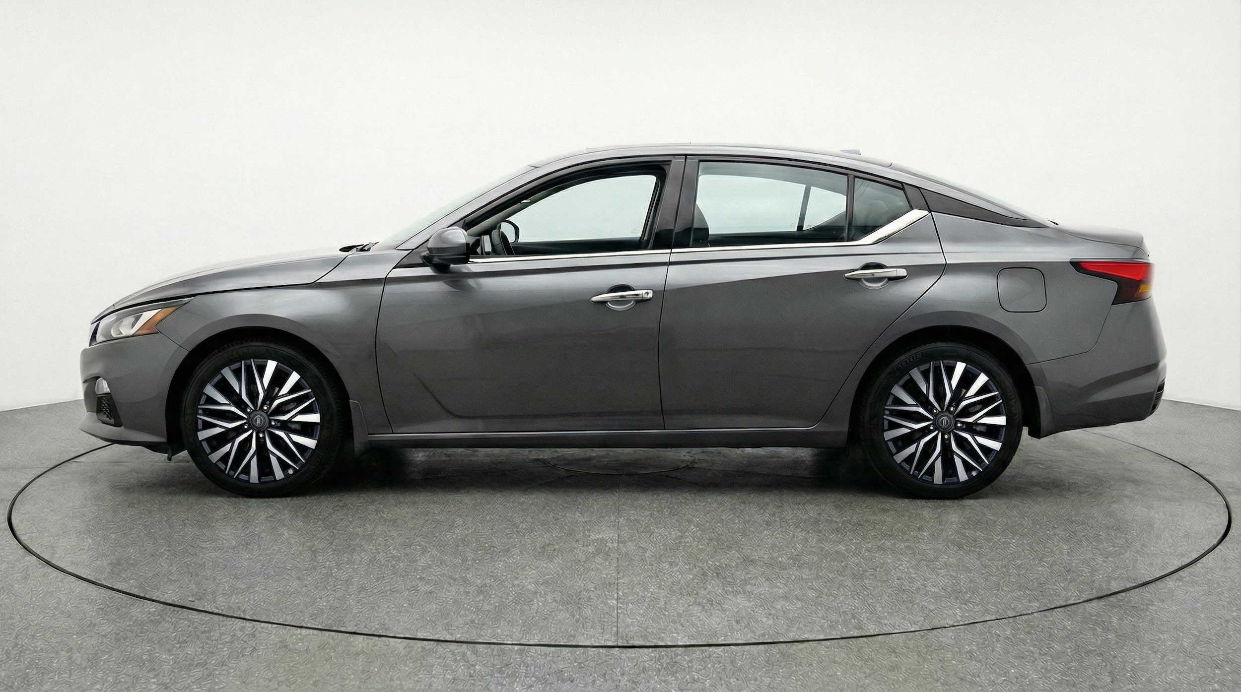 Thumbnail: 2025 Nissan Altima - 4