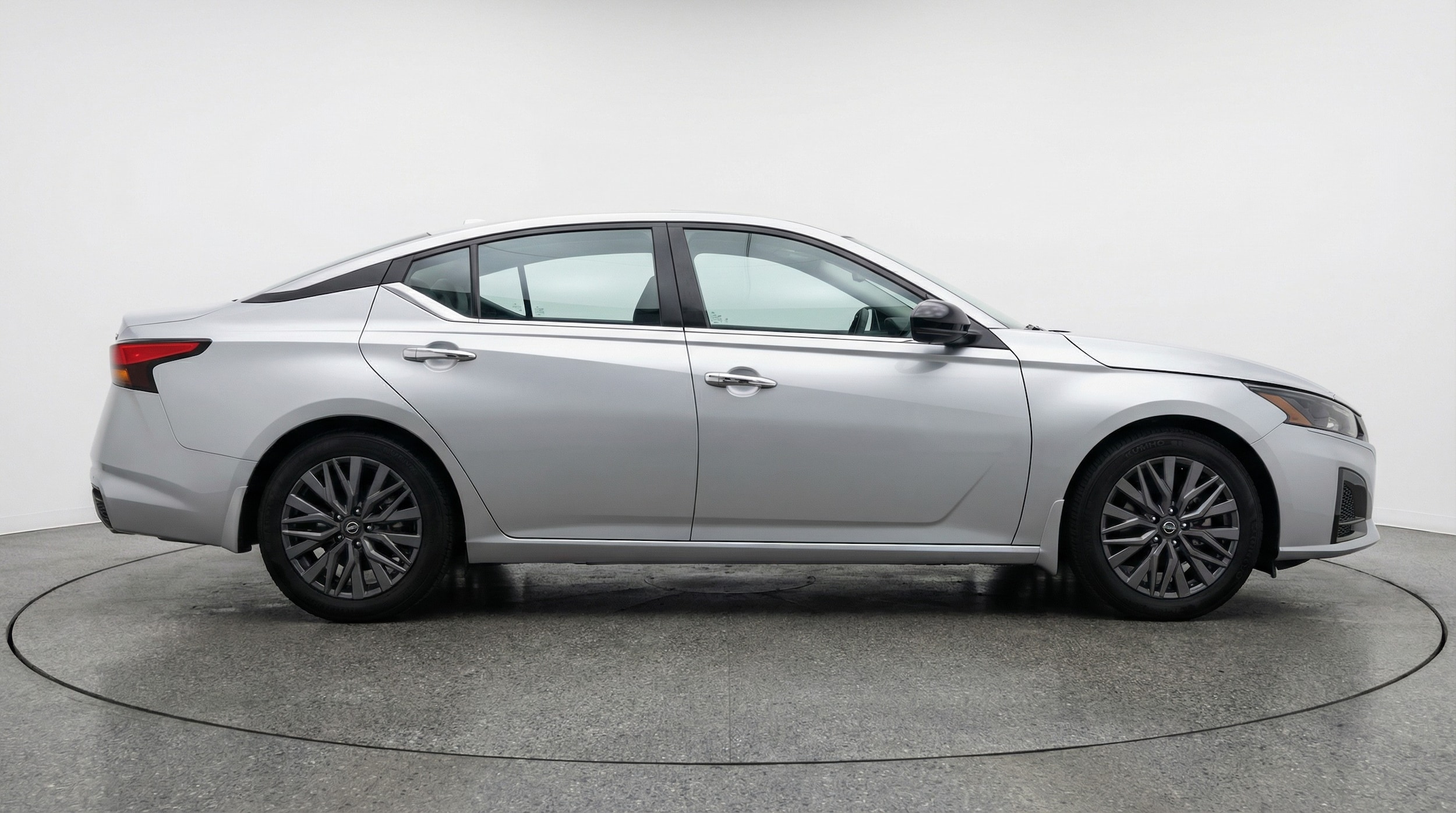 Thumbnail: 2025 Nissan Altima - 8