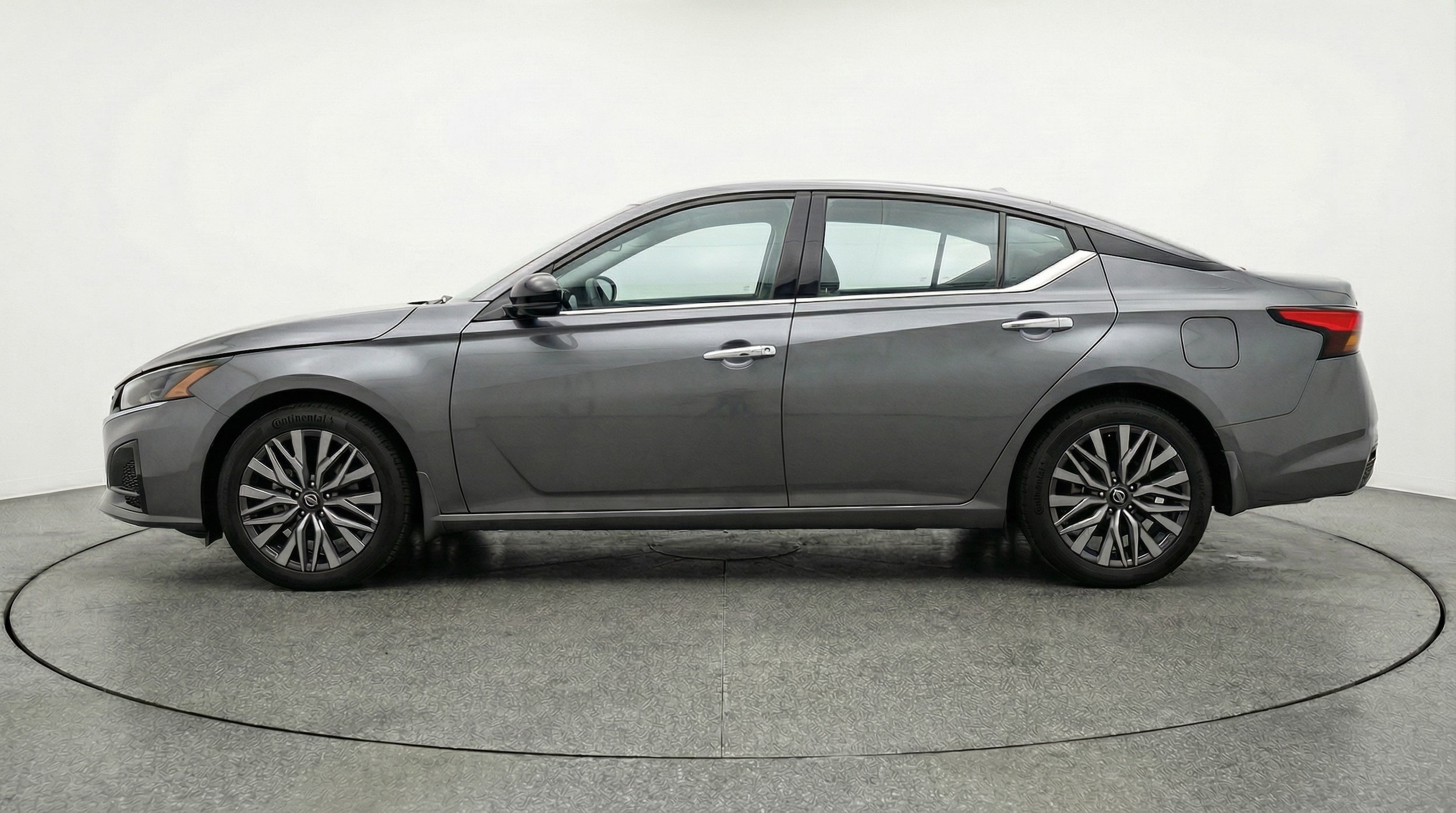 Thumbnail: 2025 Nissan Altima - 4