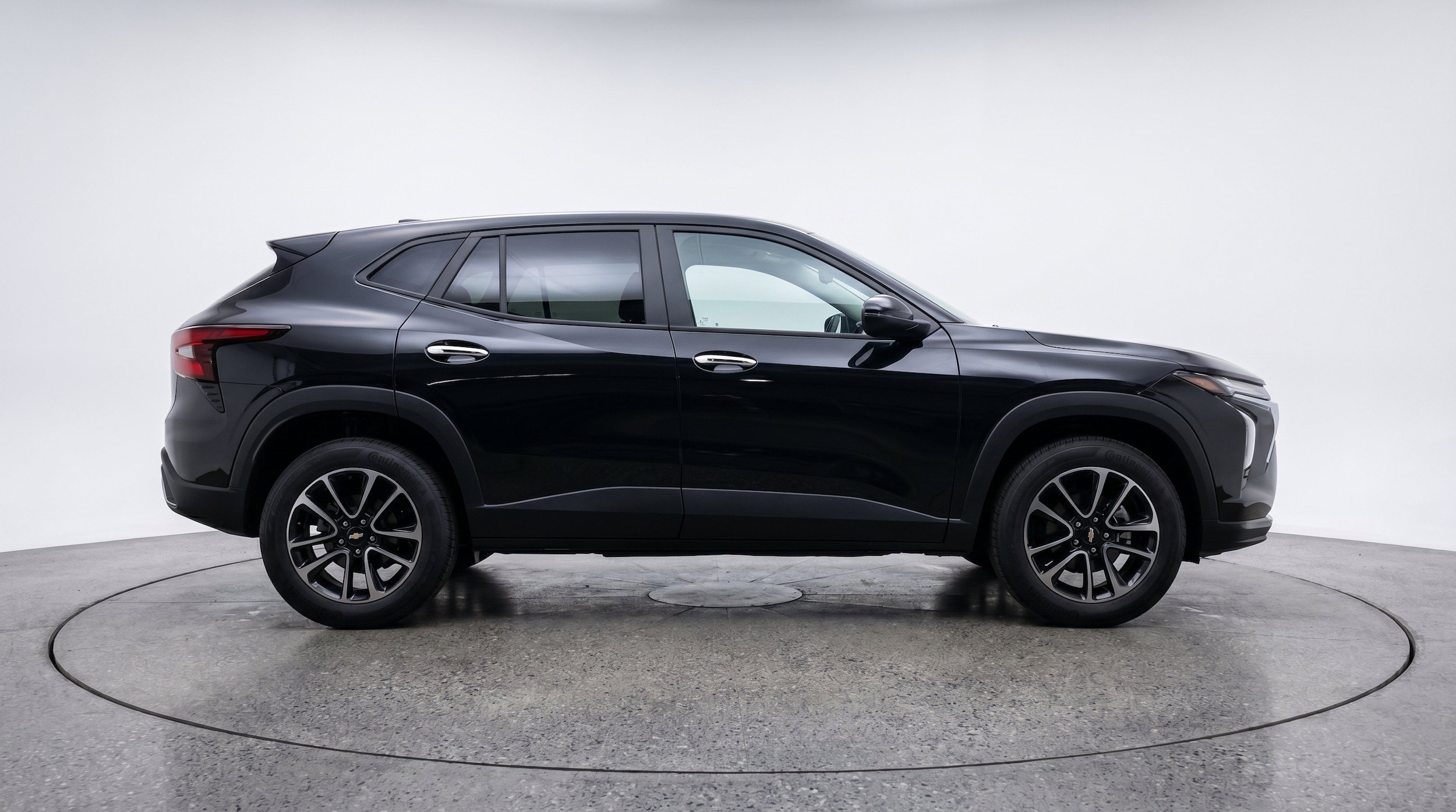 Thumbnail: 2025 Chevrolet TrailBlazer - 11
