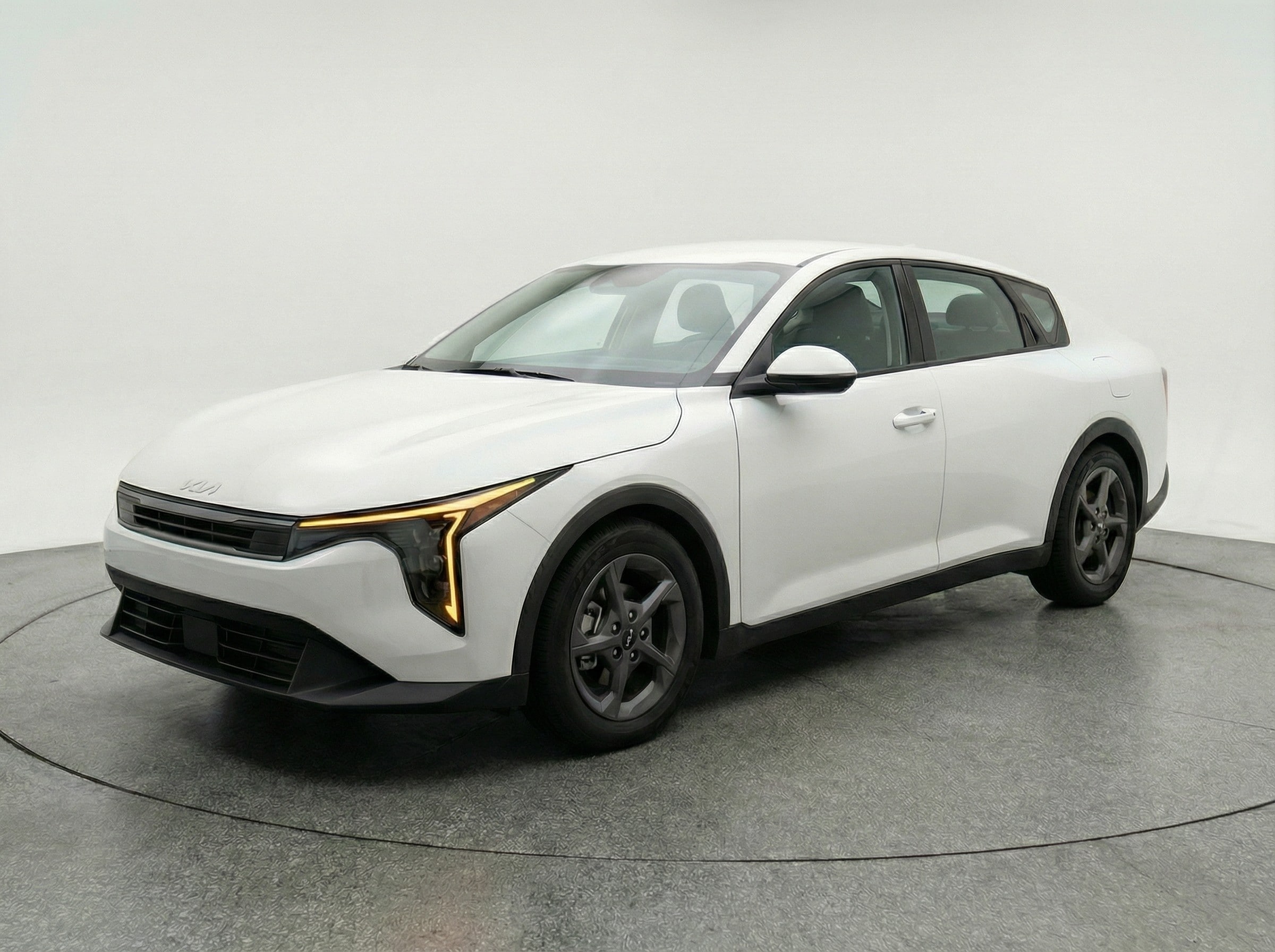 Thumbnail: 2025 Kia K4 - 3