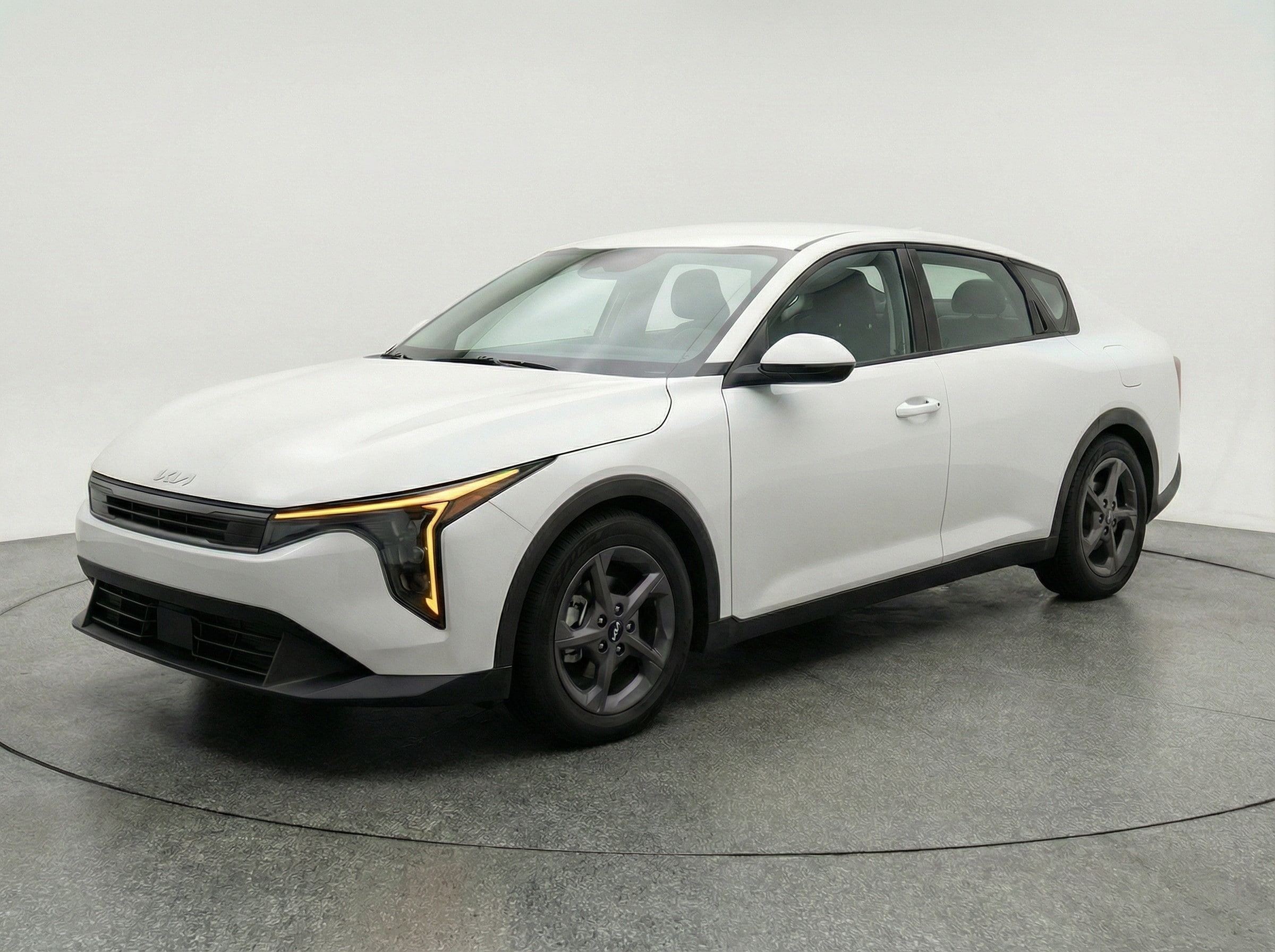 Thumbnail: 2025 Kia K4 - 3