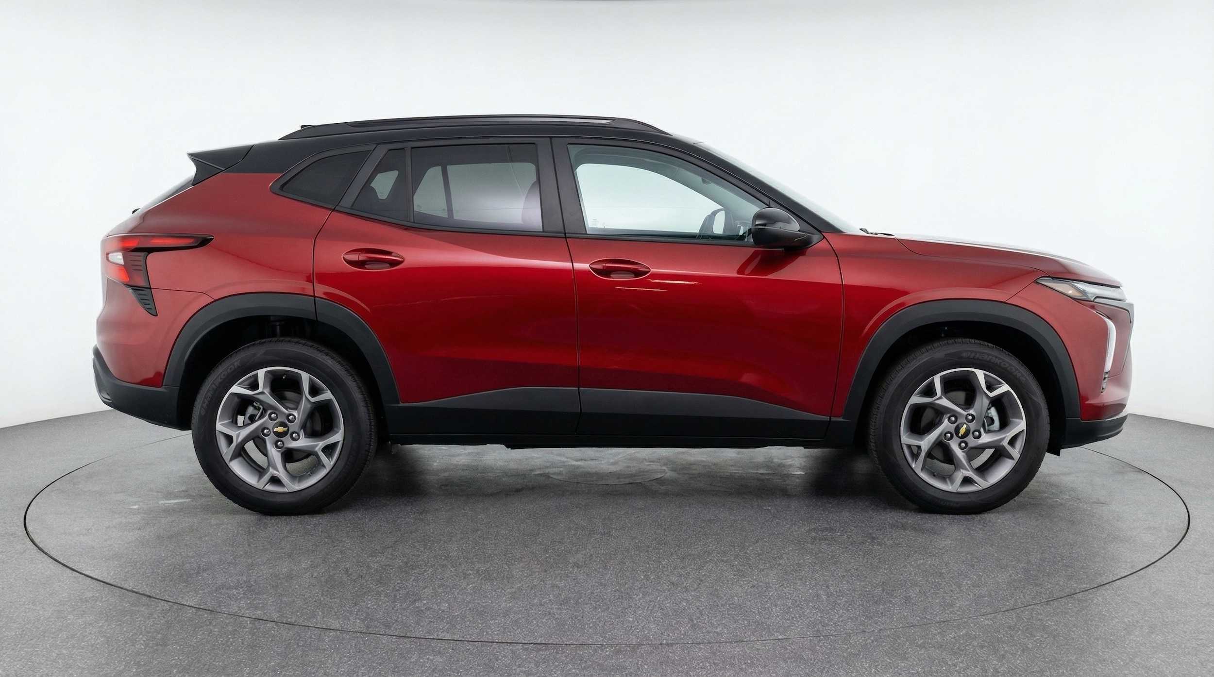 Thumbnail: 2025 Chevrolet Trax - 8