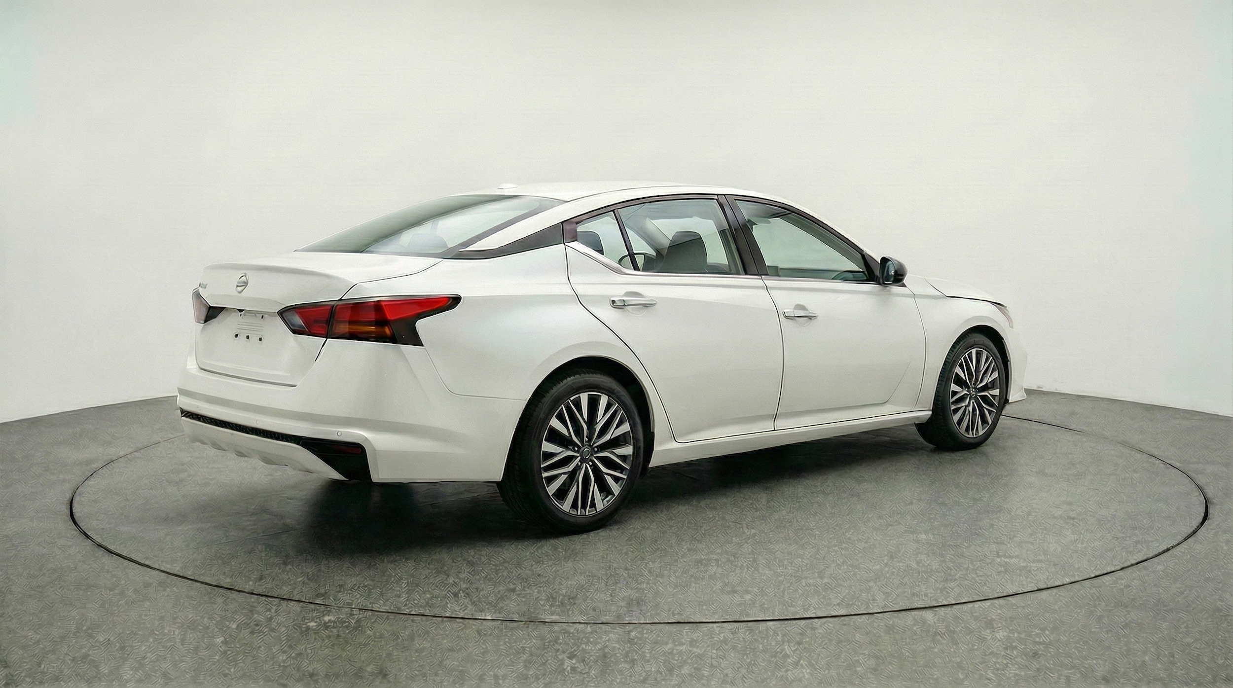 Thumbnail: 2025 Nissan Altima - 7